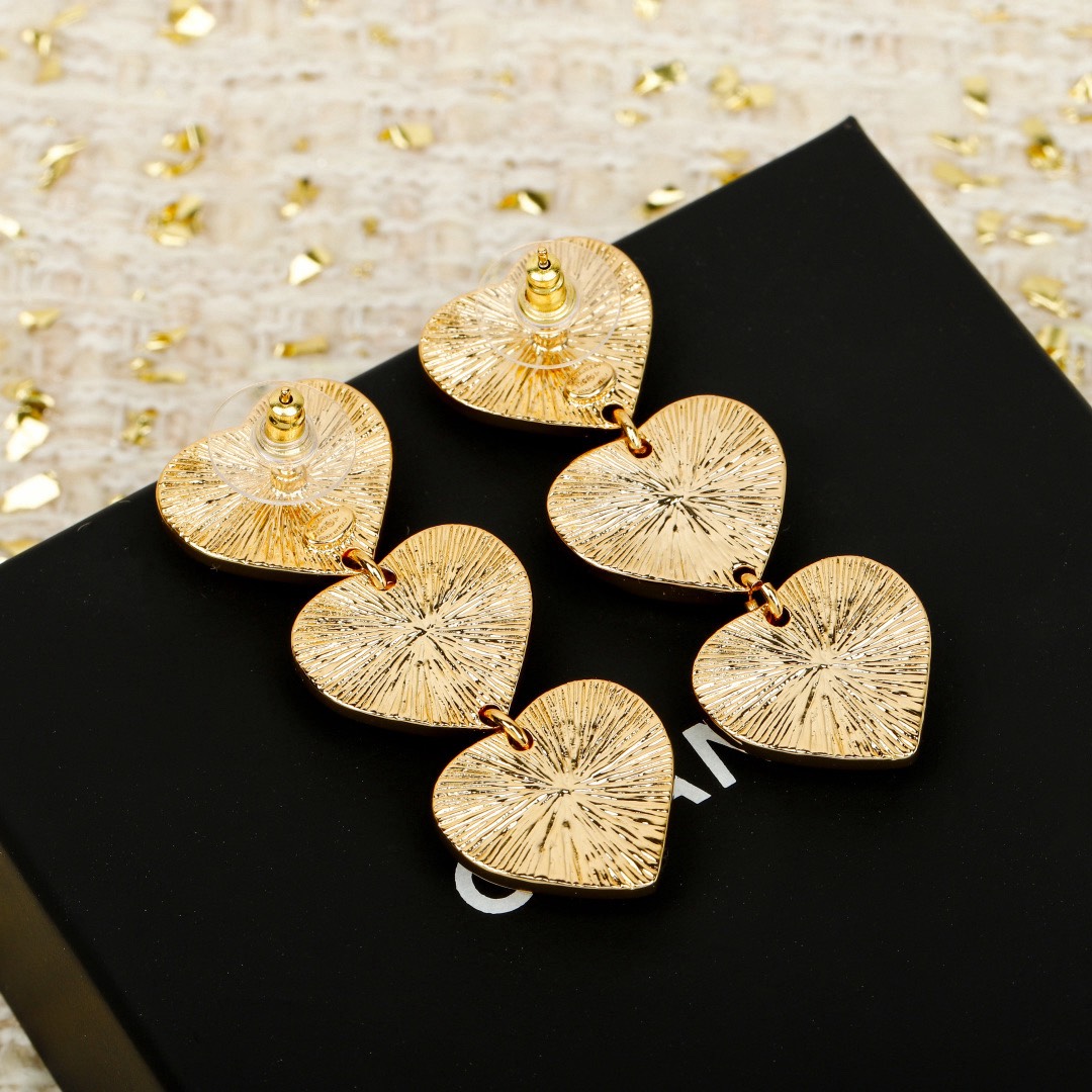 [TOP] CHANEL Earrings - Gold