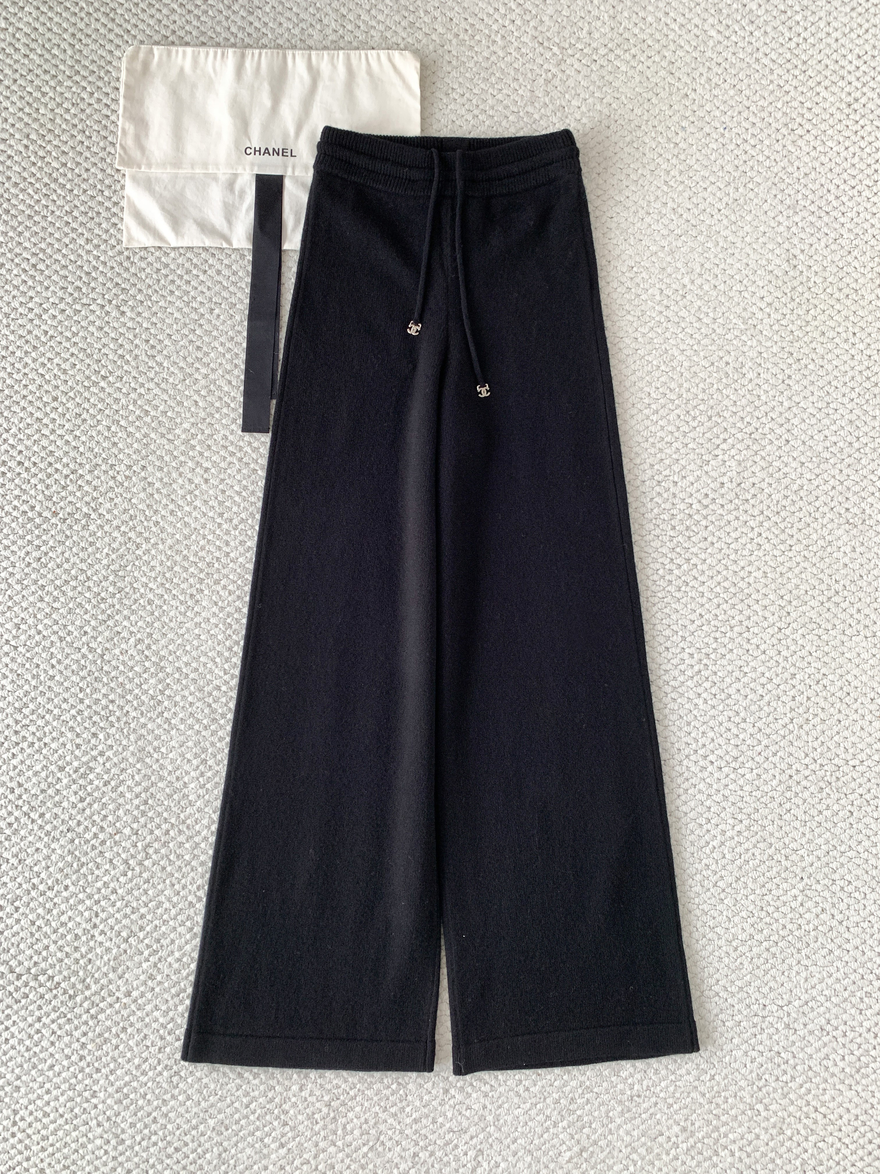 Chanel Clothing Chanel CC Wide Leg Knitted Pants #395887 View 2 | Nigo Office