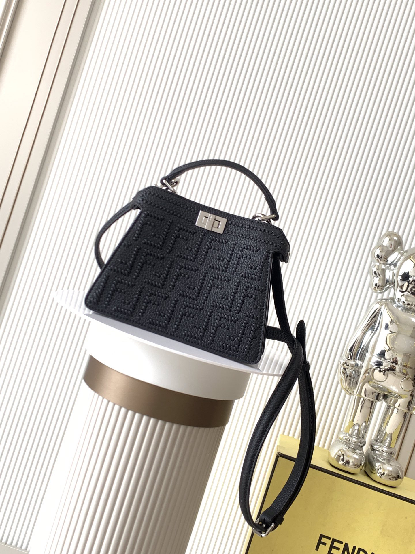 [TOP] FENDI Peekaboo ISeeU Bag Calfskin 20-11-15cm - Black & SHW - 711 Luxury