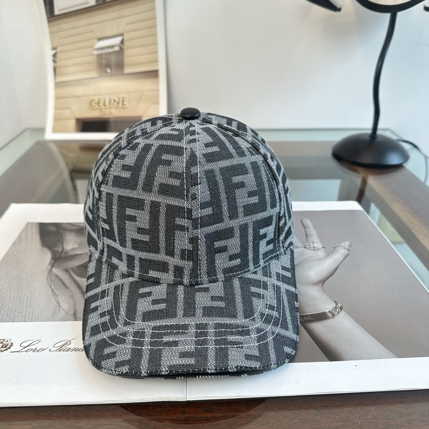 [TOP] FENDI Baseball Hat - Grey - 711 Luxury