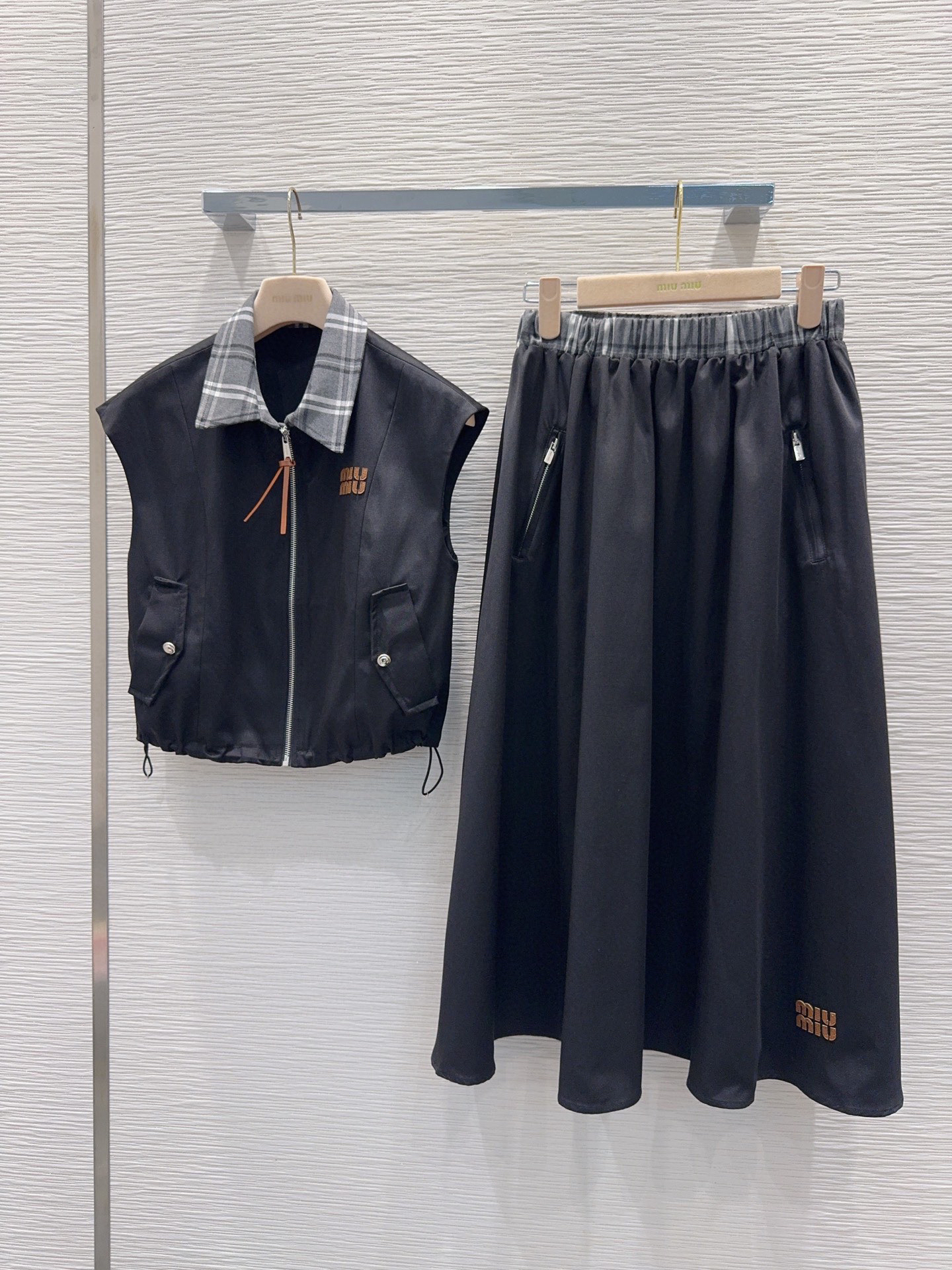 [TOP] Miu Miu  Suit - Black