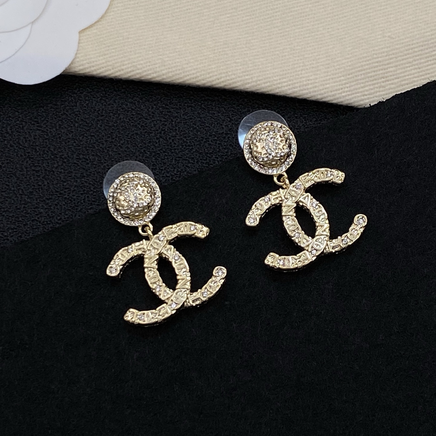 [TOP] CHANEL Earrings - Gold - 711 Luxury