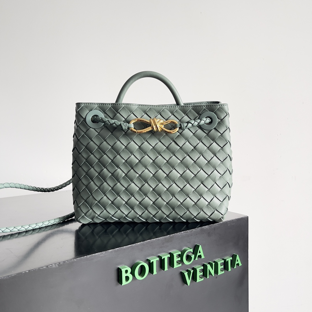 [TOP] Bottega Veneta BV Andiamo Bag Lambskin 25x22x10.5cm - Lake Blue - 711 Luxury