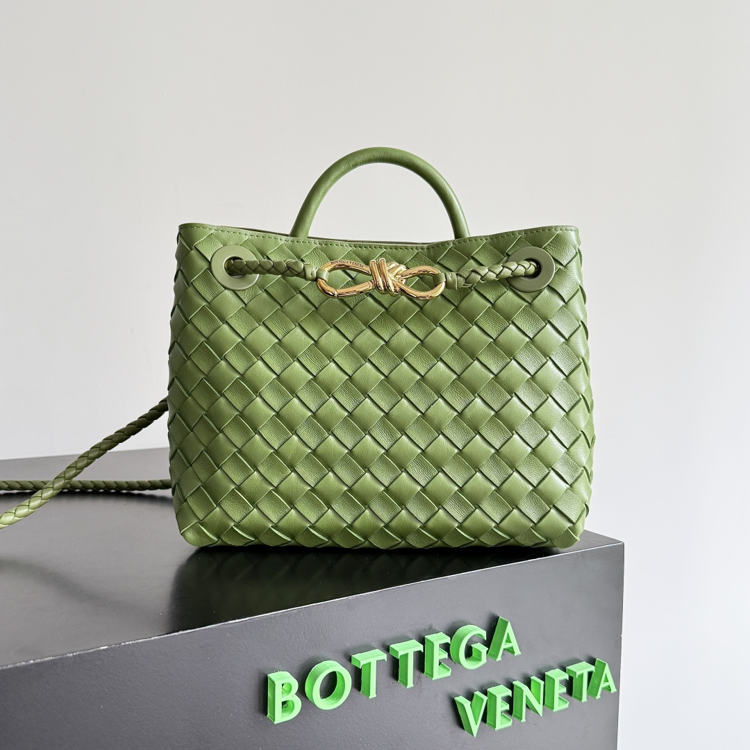 [TOP] Bottega Veneta BV Andiamo Bag Lambskin 25x22x10.5cm - Green - 711 Luxury