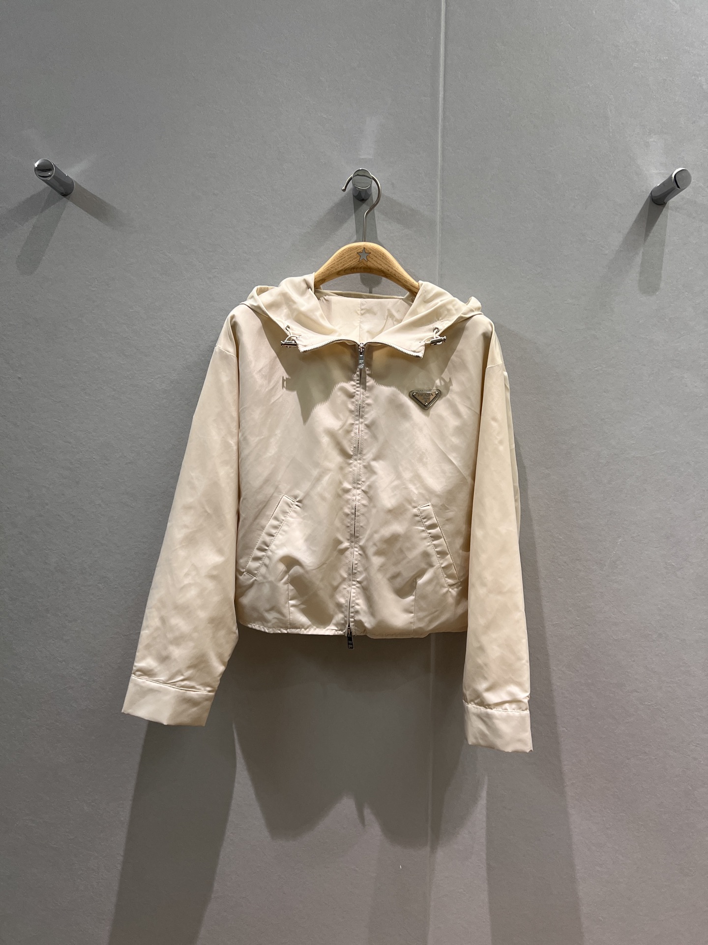 [TOP] PRADA Nylon Hooded Jacket - Beige