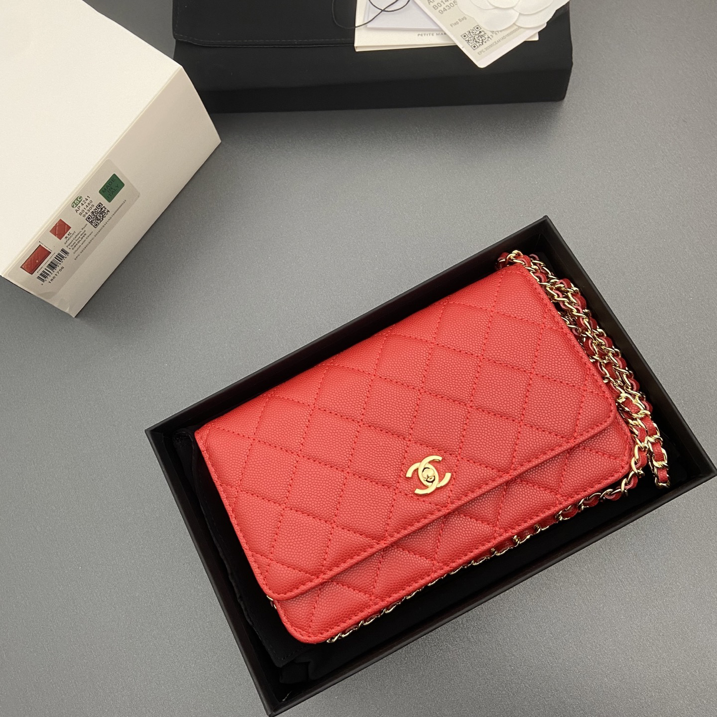 [TOP] CHANEL Woc Bag  20-13-3.5cm - Red