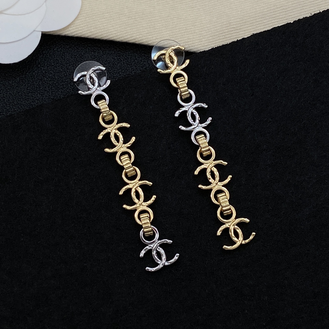 [TOP] CHANEL Earrings - Gold and Silver