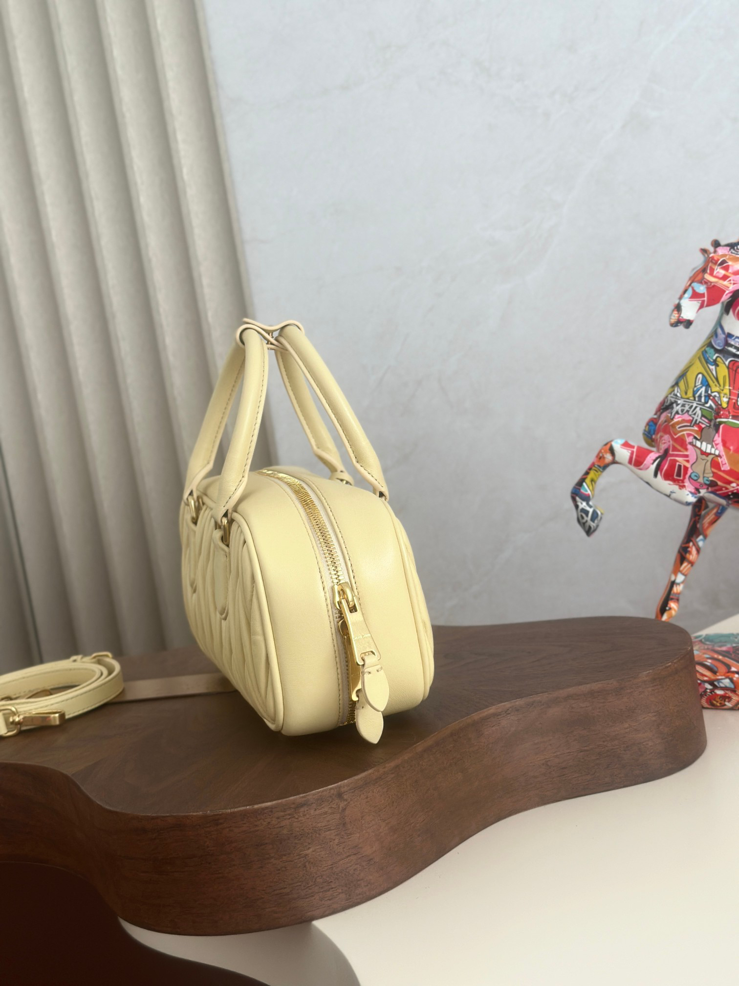 [TOP] Miu Miu Bowling Bag Lambskin 27x12x9cm - Yellow - 711 Luxury