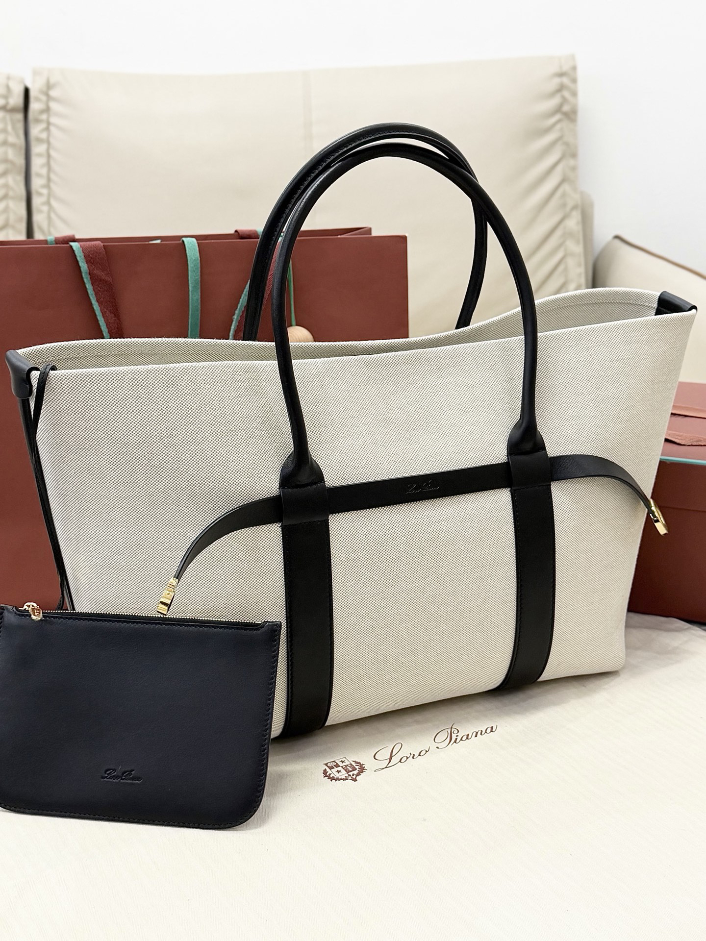 [TOP] Loro Piana Ghiera Shoer Bag Canvas 40x26x18cm - White and Black - 711 Luxury