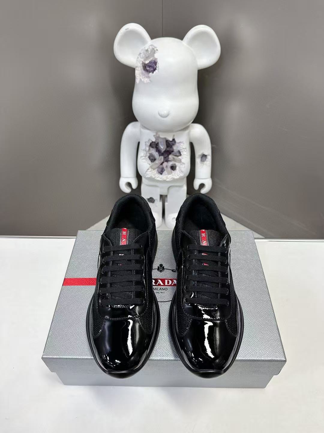 [TOP] PRADA  Men's and Women's Sneakers - Black - 711 Luxury