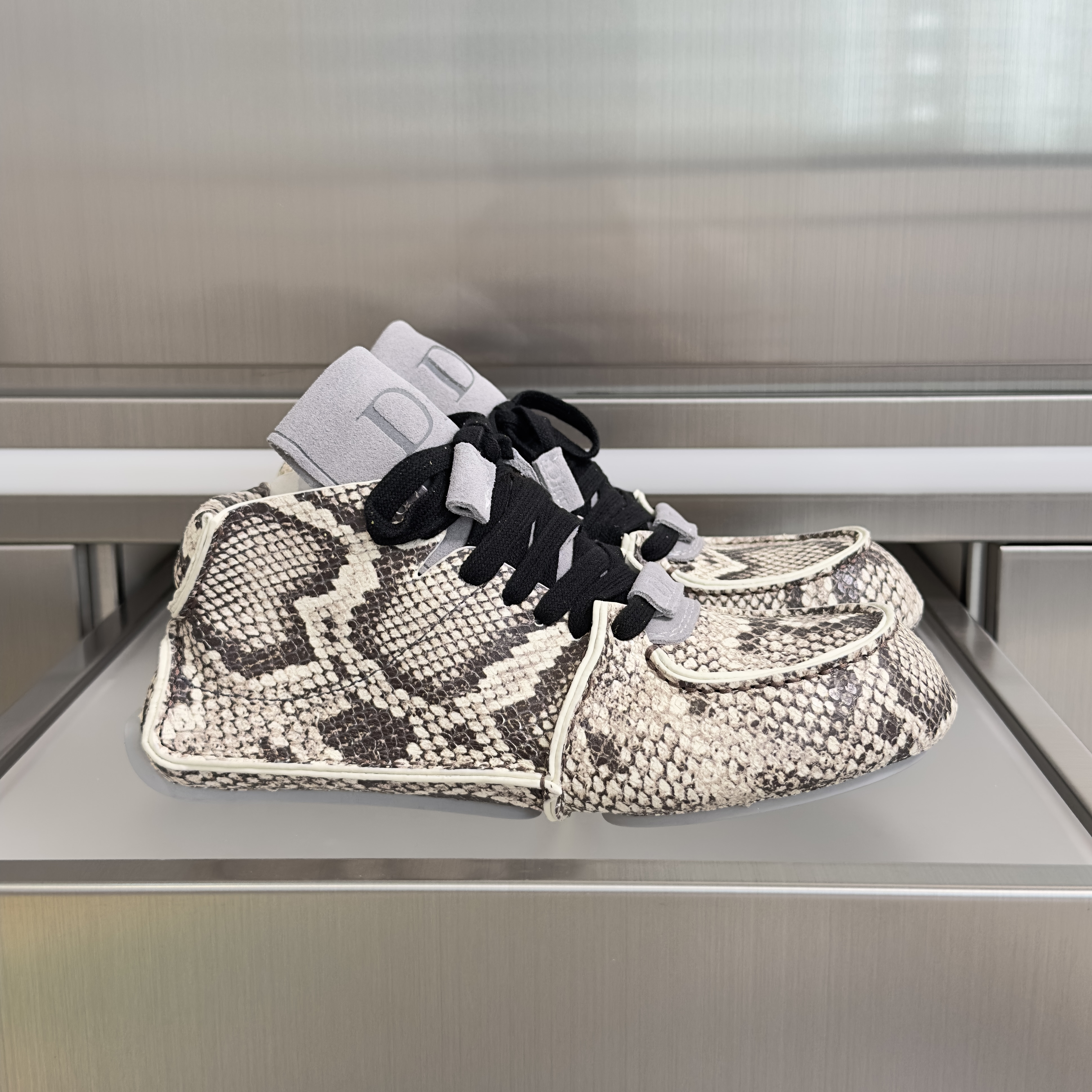 Dior Roadie Lace-Up Boot Nubuck #378132