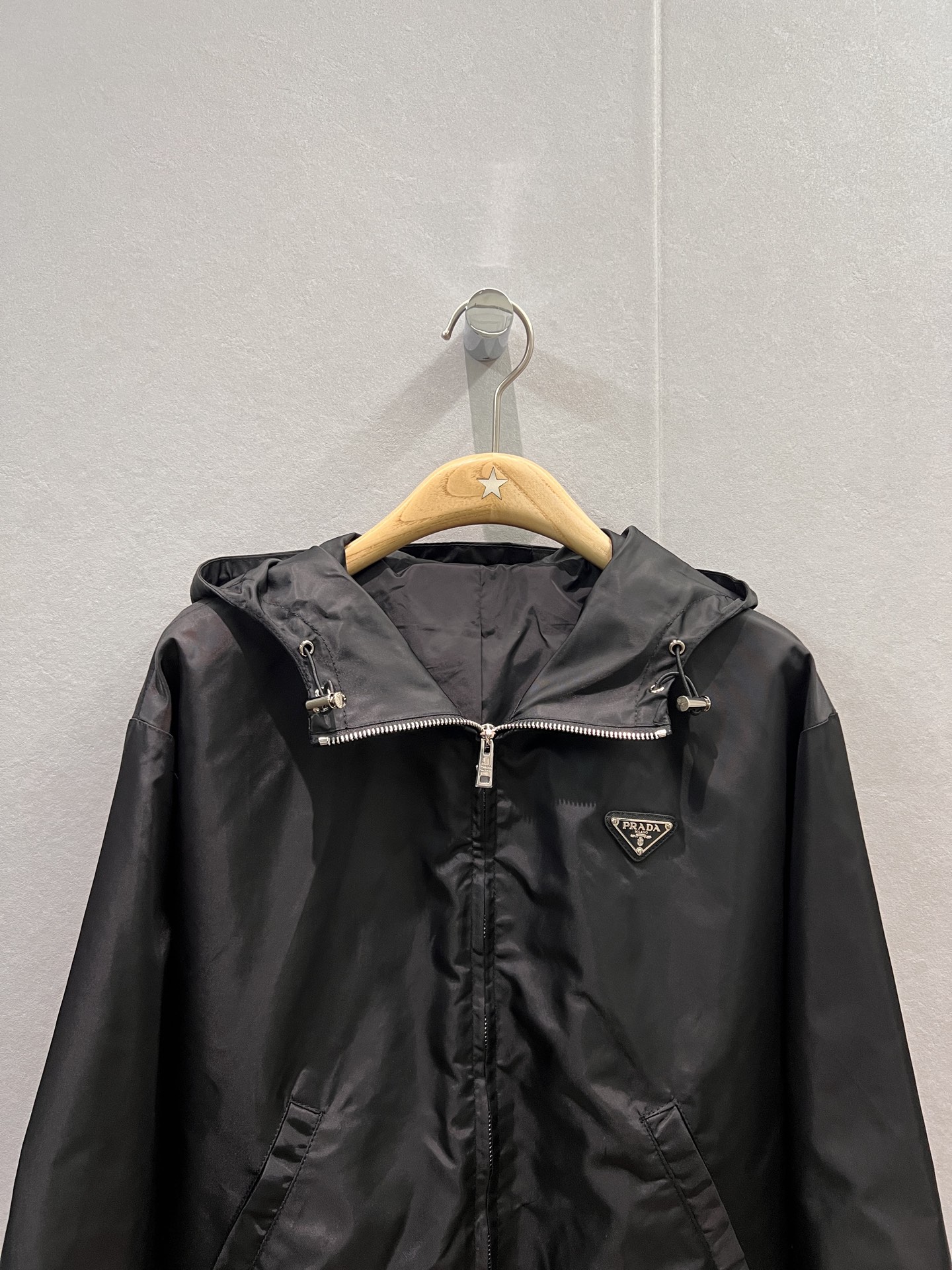 [TOP] PRADA Nylon Hooded Jacket - Black