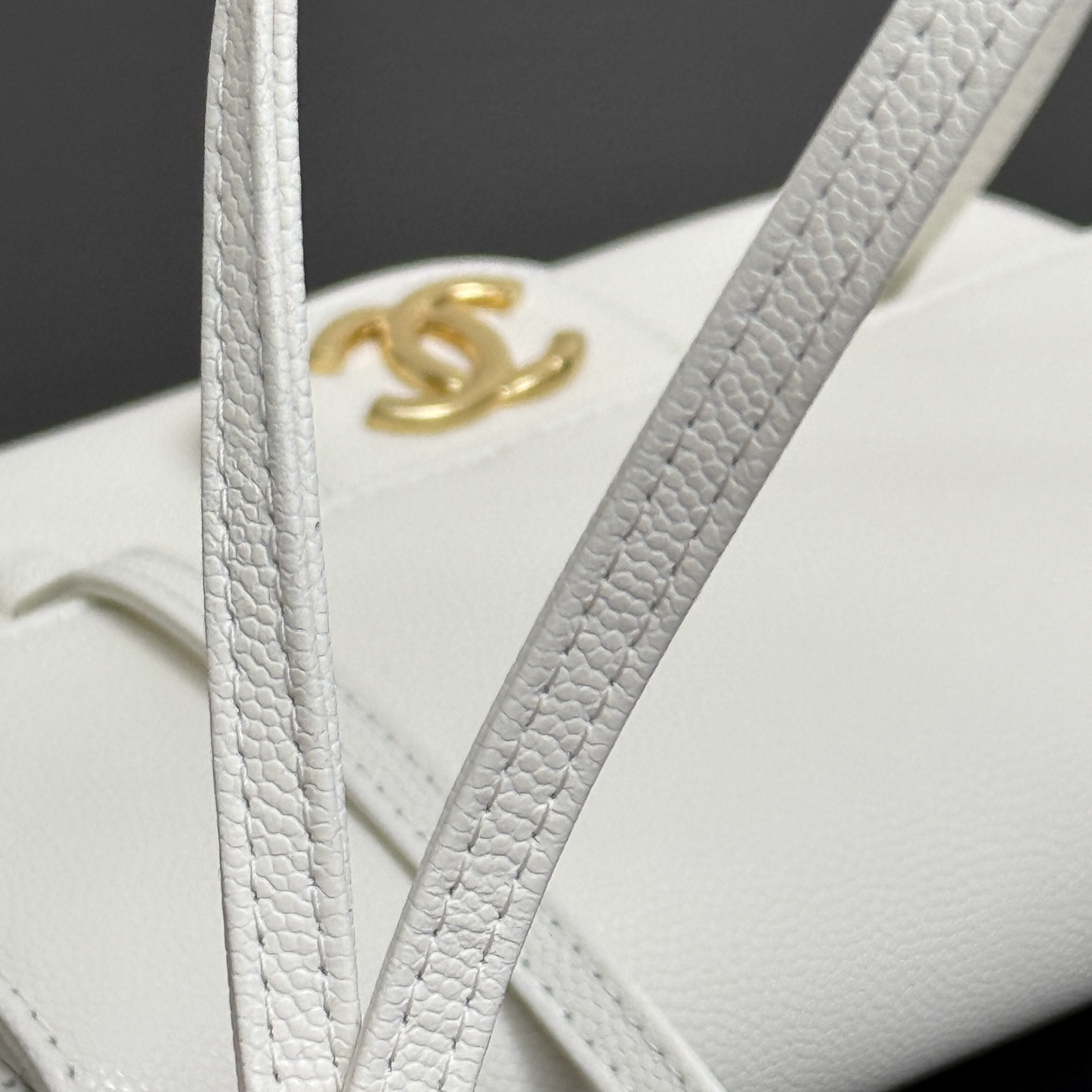 [TOP] CHANEL Preppy Coco Shoulder Bag 17x12x4cm - White & GHW