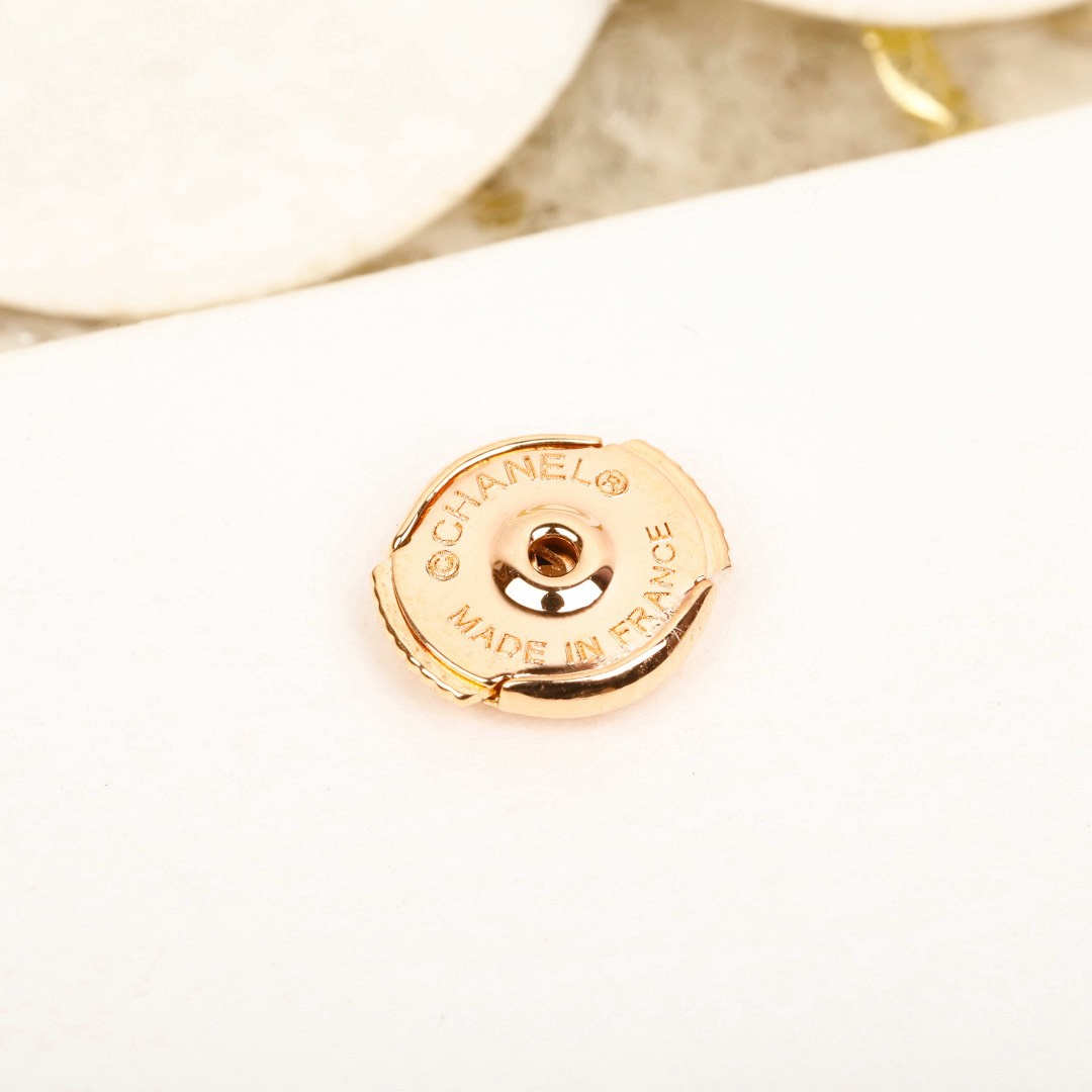 [TOP] CHANEL Earrings - 2 Color