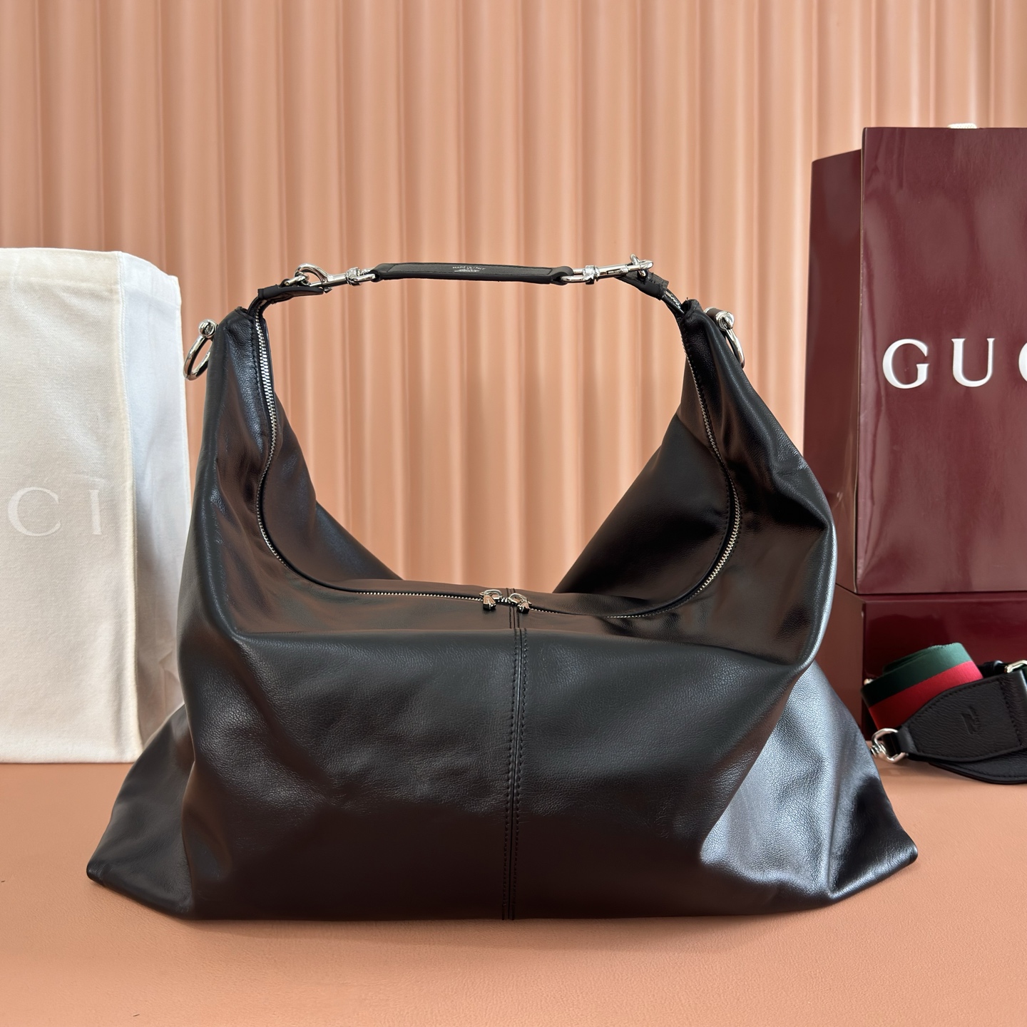 [TOP] GUCCI Brera Bag Lambskin 45x38.5x20cm - Black & GHW - 711 Luxury