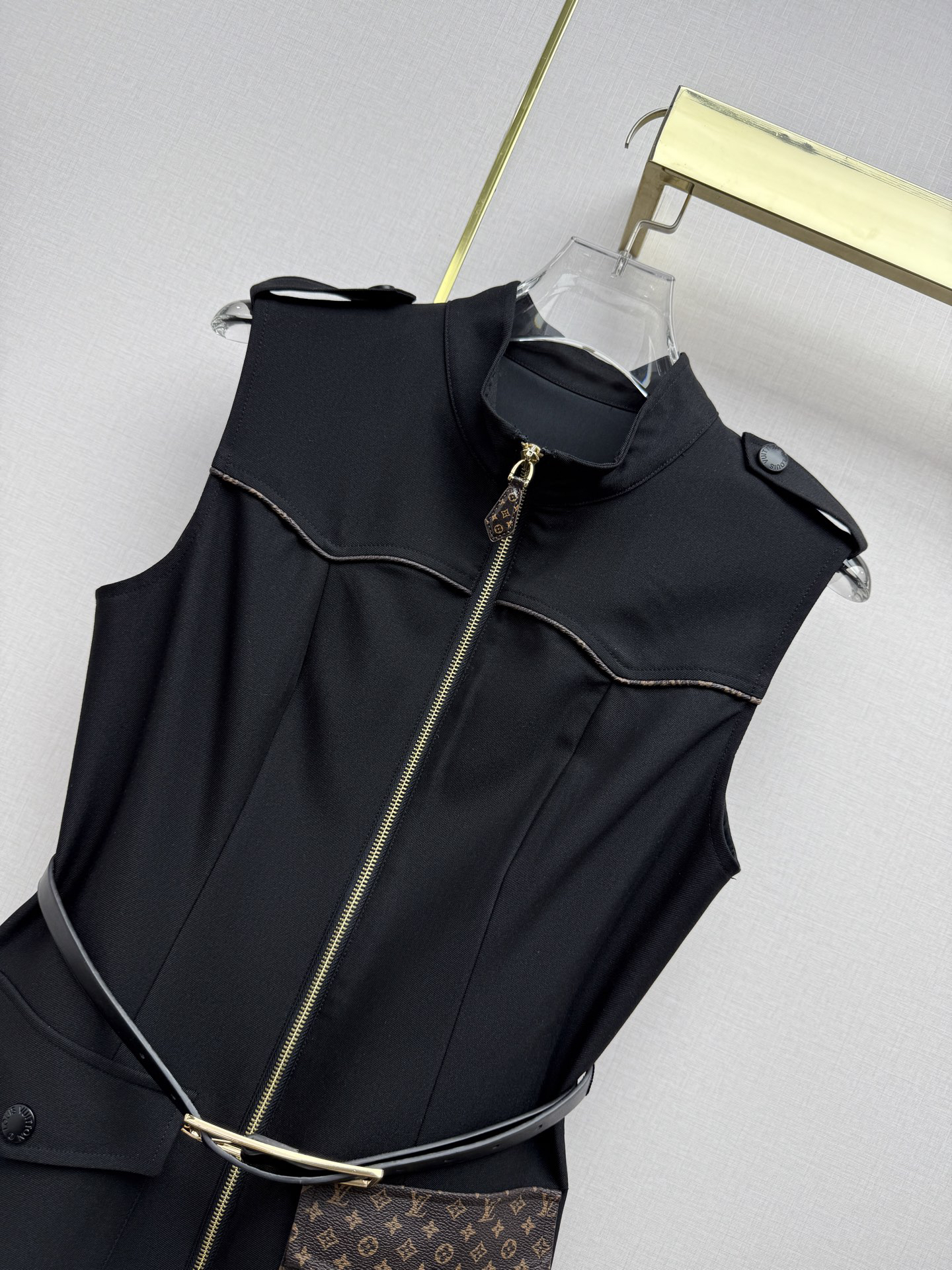 [TOP] Louis Vuitton LV Sleeveless Dress - Black