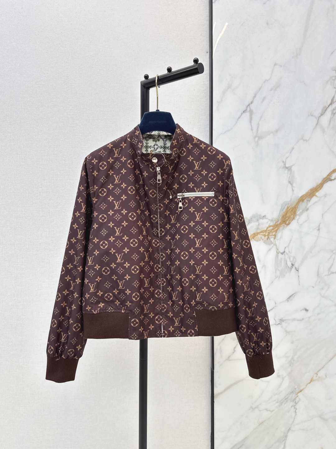 [TOP] Louis Vuitton LV Stand Collar Jacket - Brown