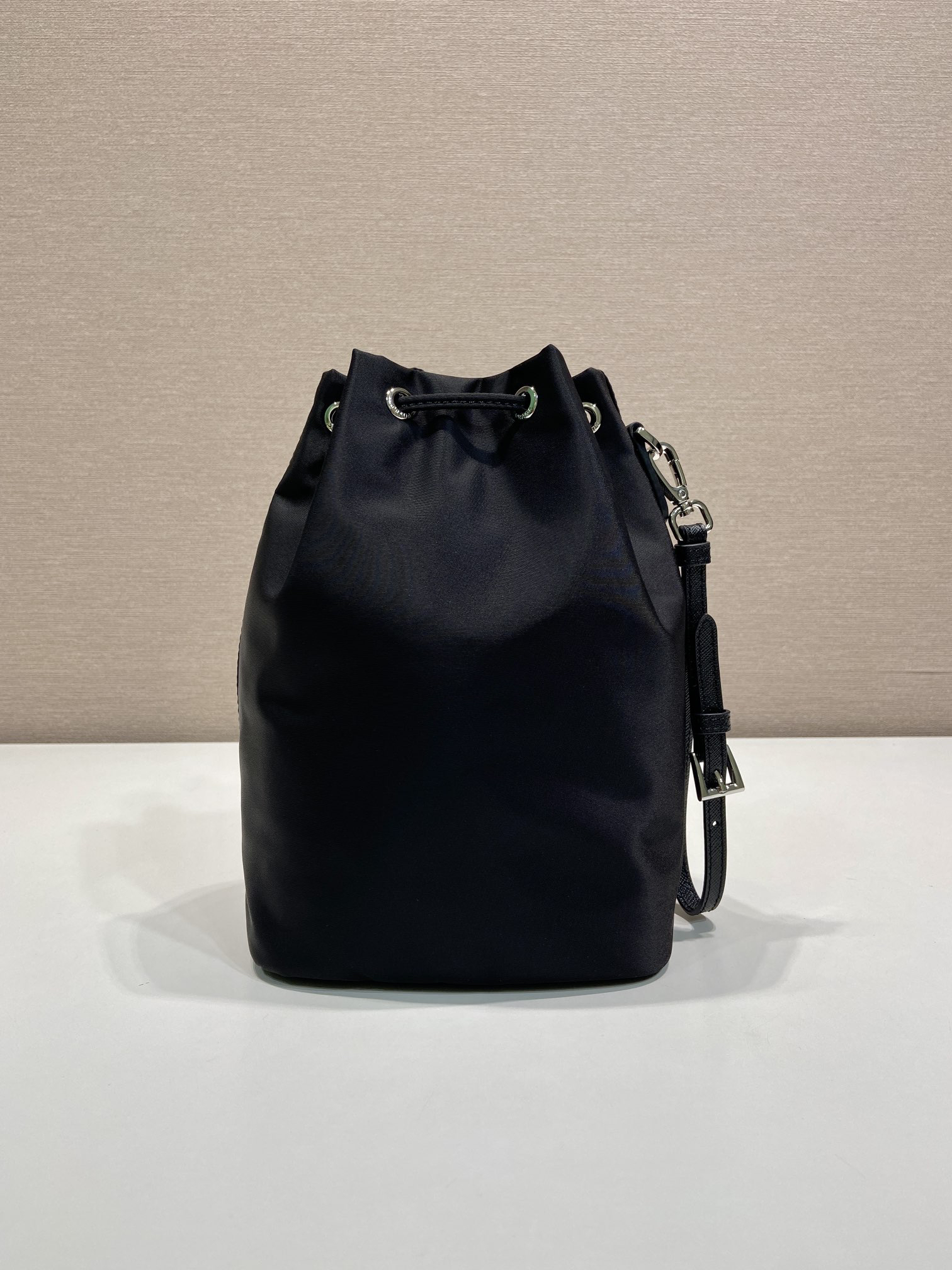 [TOP] PRADA Re-Nylon Bag 15.5x23x10cm - Black - 711 Luxury