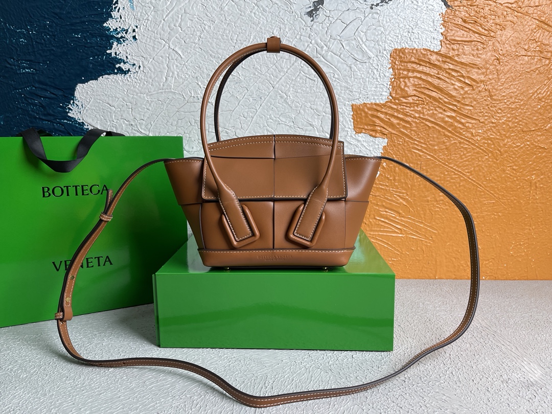 [TOP] Bottega Veneta BV MINI ARCO Bag Calfskin 29x19x9cm - Brown - 711 Luxury