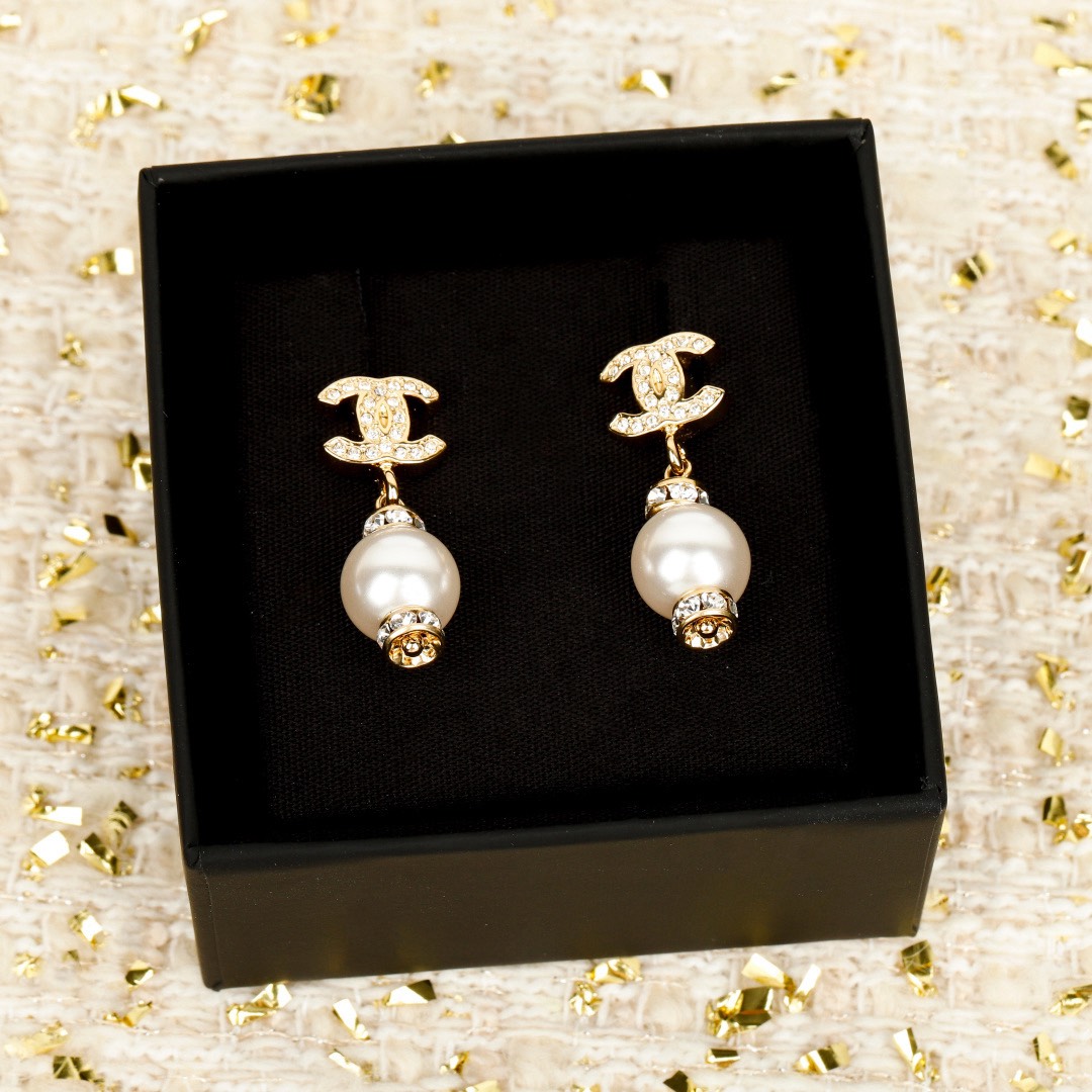 [TOP] CHANEL Earrings - 2 Color