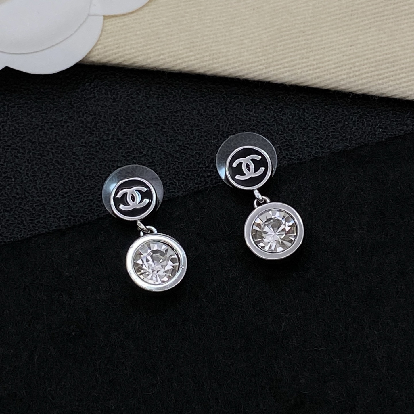 [TOP] CHANEL Earrings - 2 Color - 711 Luxury