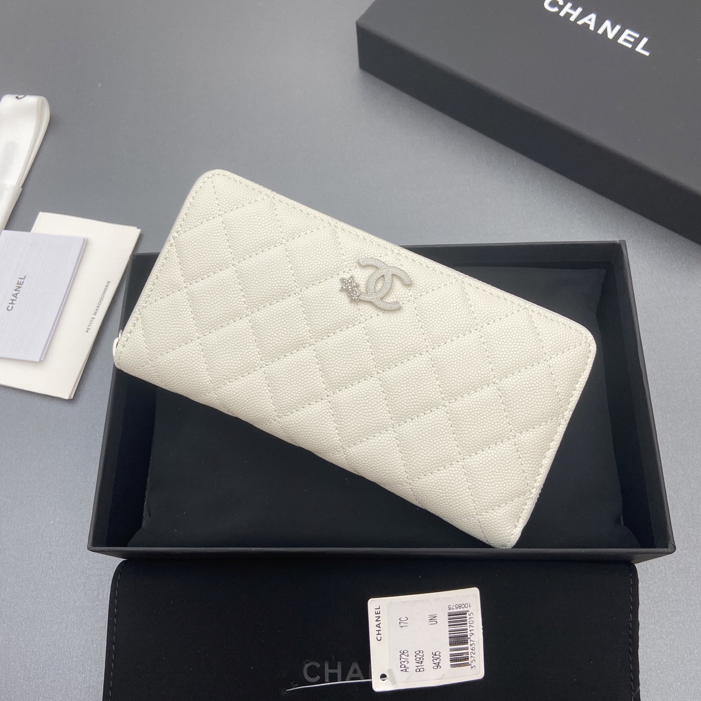 [TOP] CHANEL Caviar Skin Wallet 19cm - White - SHW - 711 Luxury