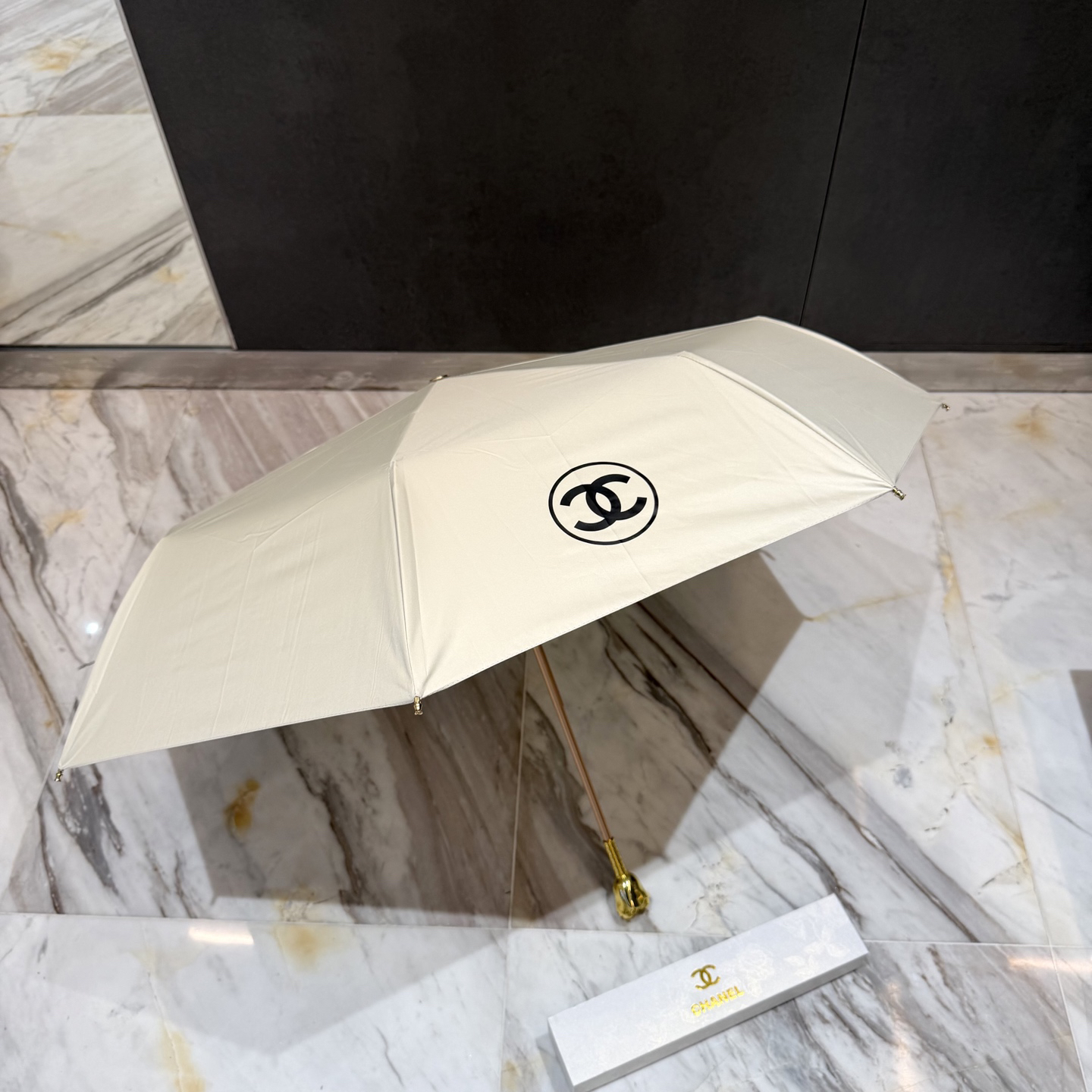 [TOP] CHANEL Umbrella - Beige - 711 Luxury
