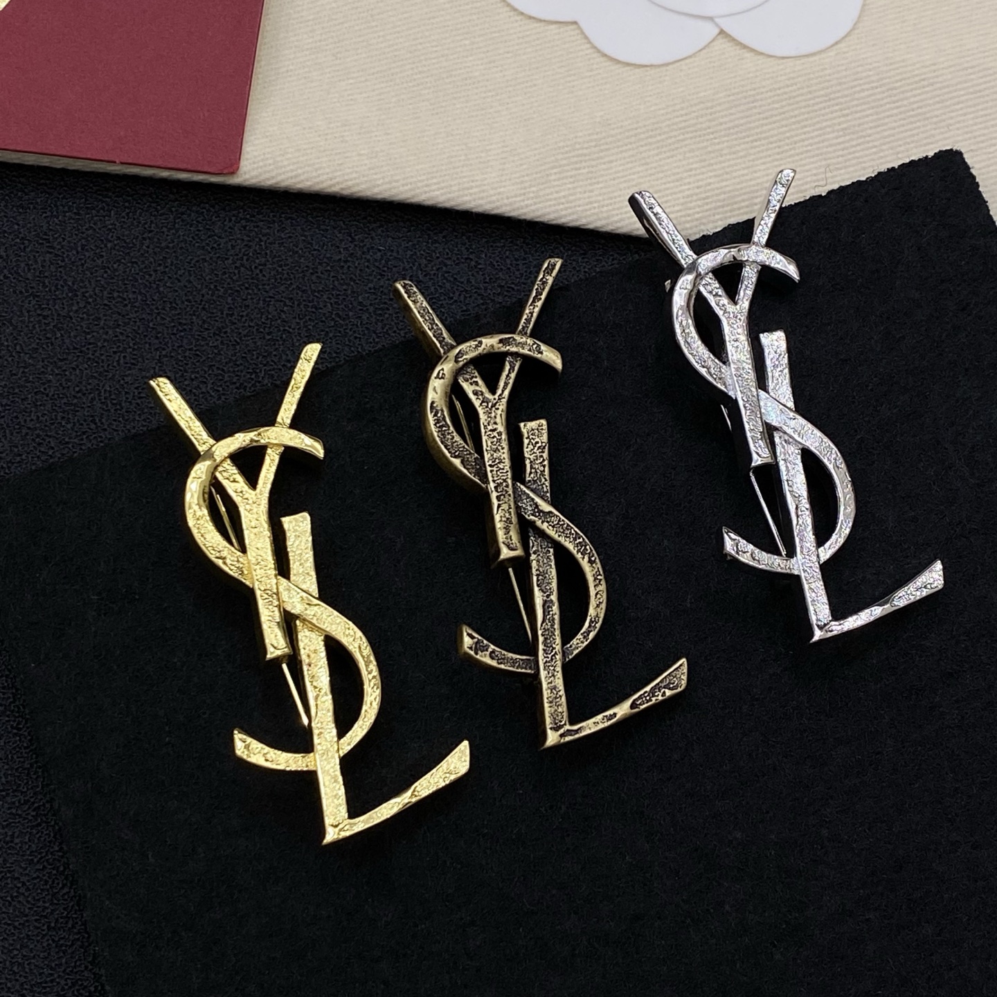 [TOP] Yves Saint Laurent YSL Brooch - 3 Color - 711 Luxury