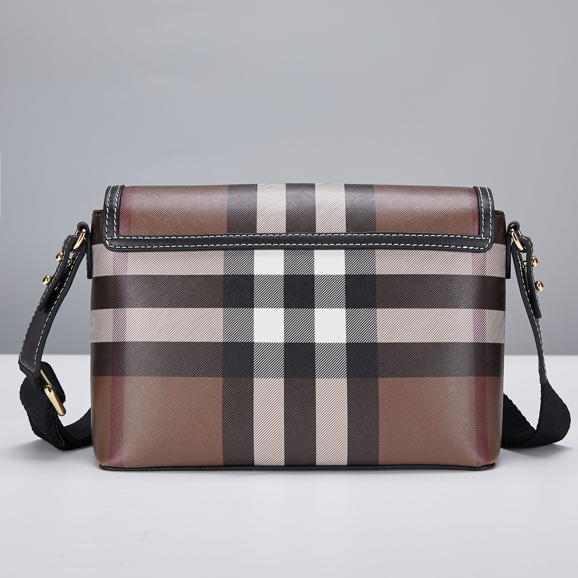 [TOP] BURBERRY Note Crossbody Bag 25 x 8.5 x 18cm - Brown - 711 Luxury