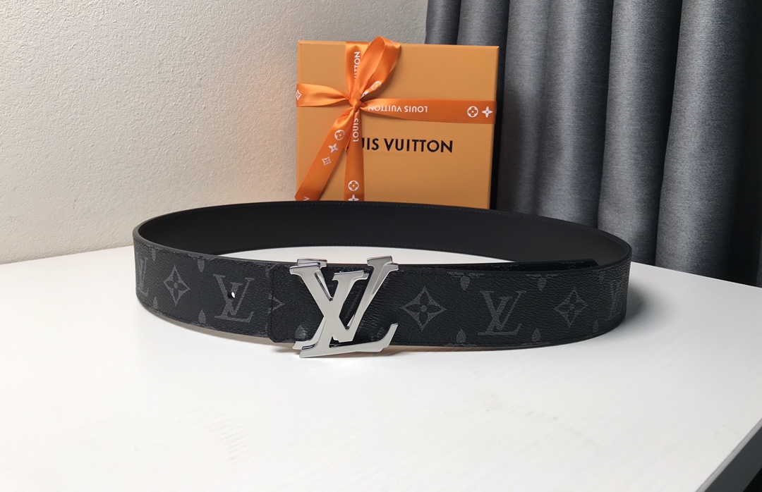 [TOP] Louis Vuitton LV Men's Cowhide Belt  4cm - Black - 711 Luxury
