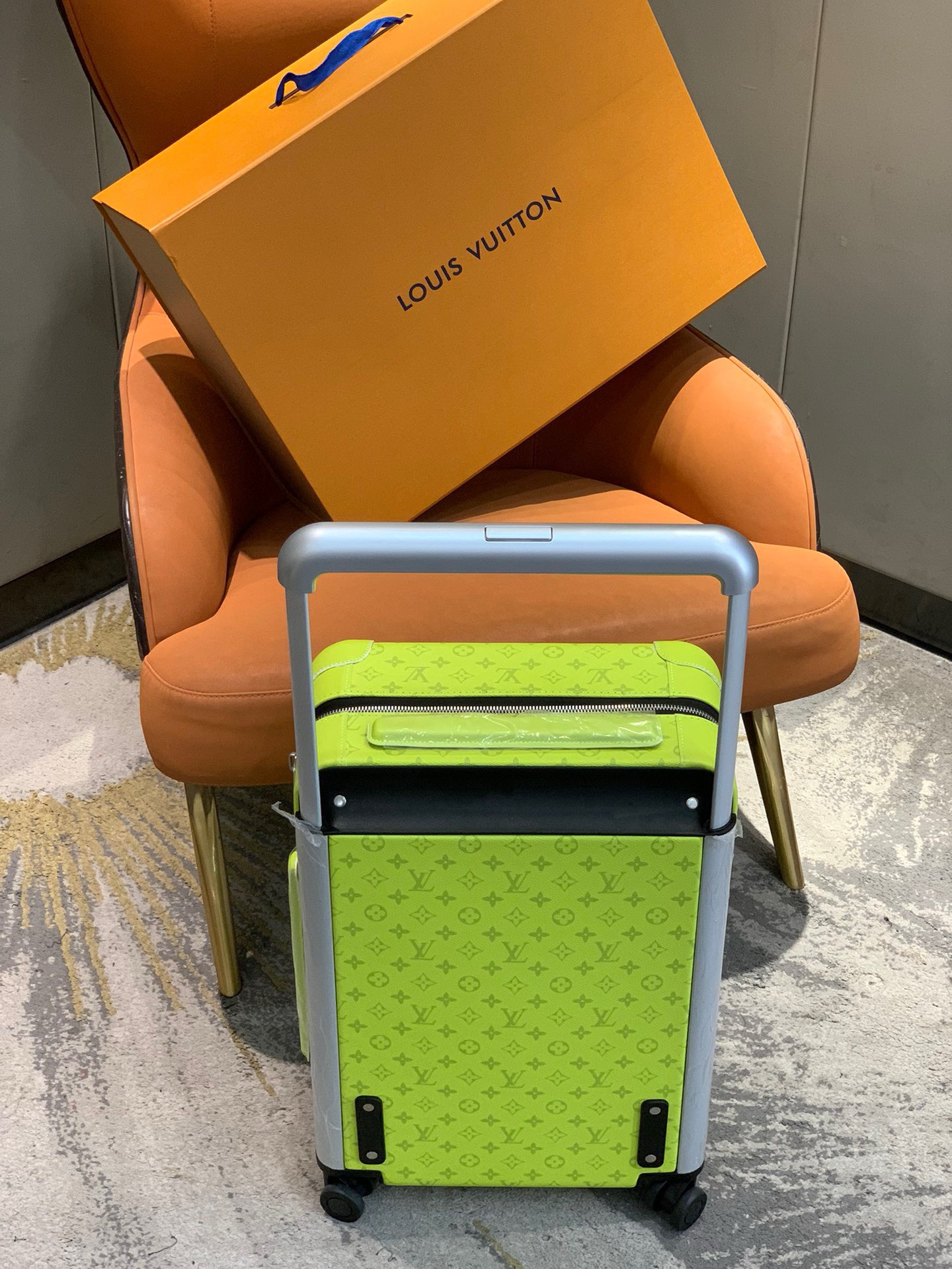 [TOP] Louis Vuitton LV Rolling Luggage Horizon 55 - Fluorescent Green - 711 Luxury