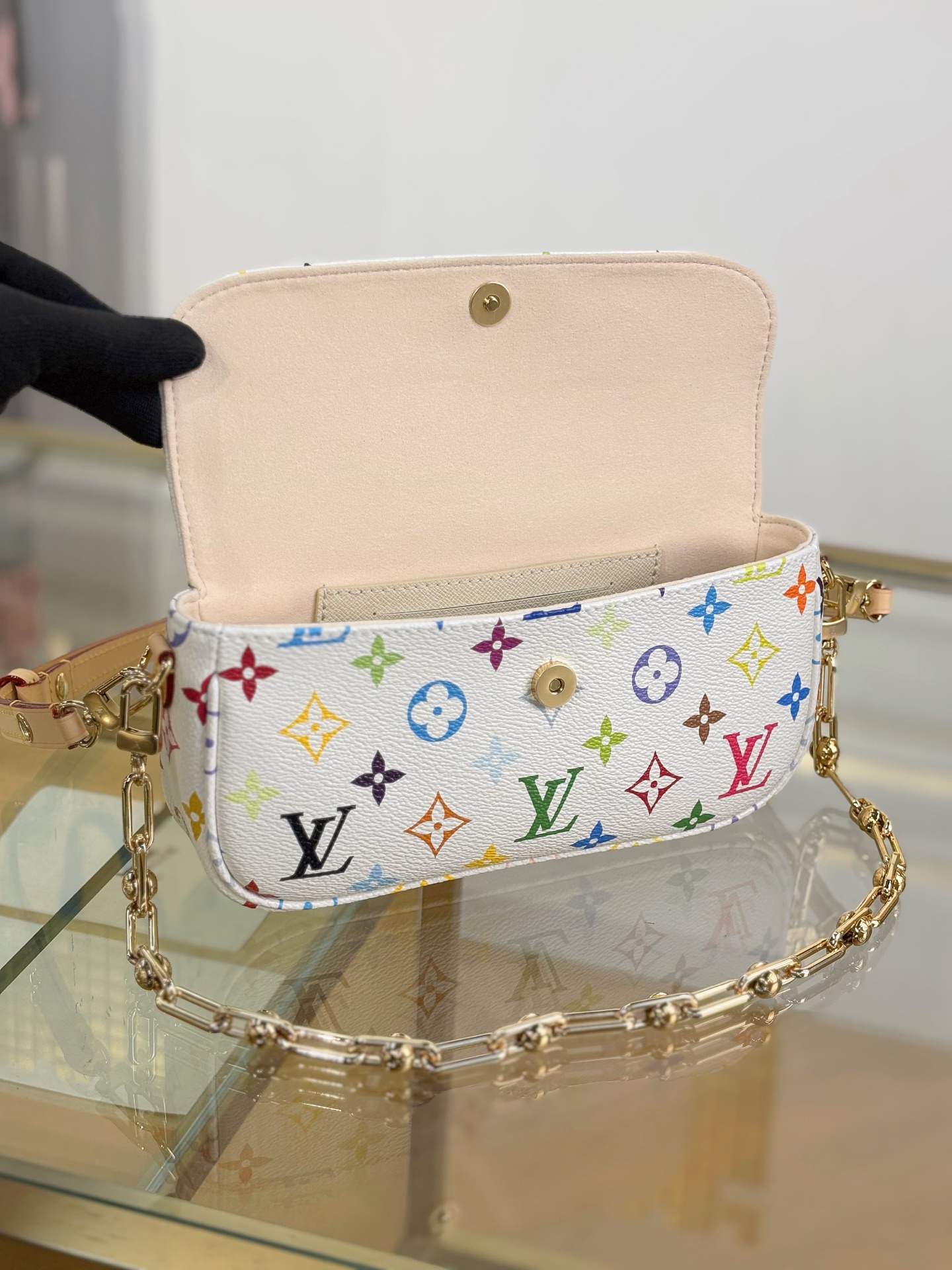 [TOP] Louis Vuitton LV x TM Wallet On Chain IVY Bag 23.5 x 12 x 4.3 cm - White