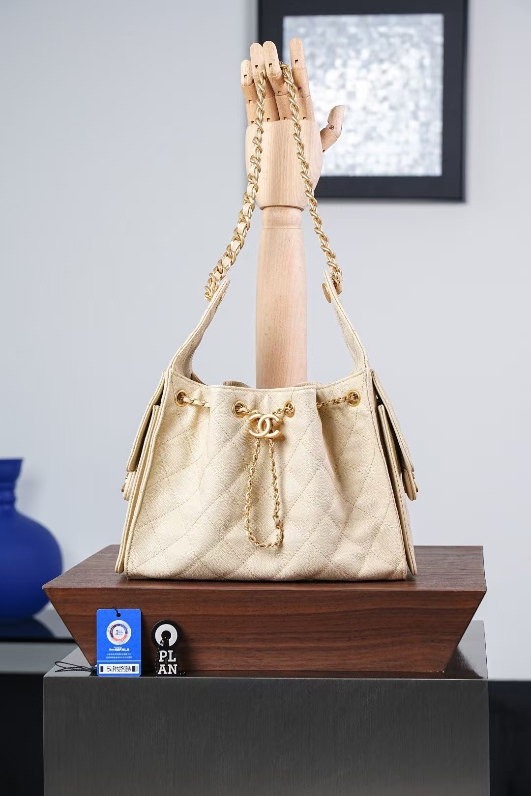 [TOP] CHANEL 25 Hobo Shopping Bag 30x26x14cm - Light Apricot - 711 Luxury