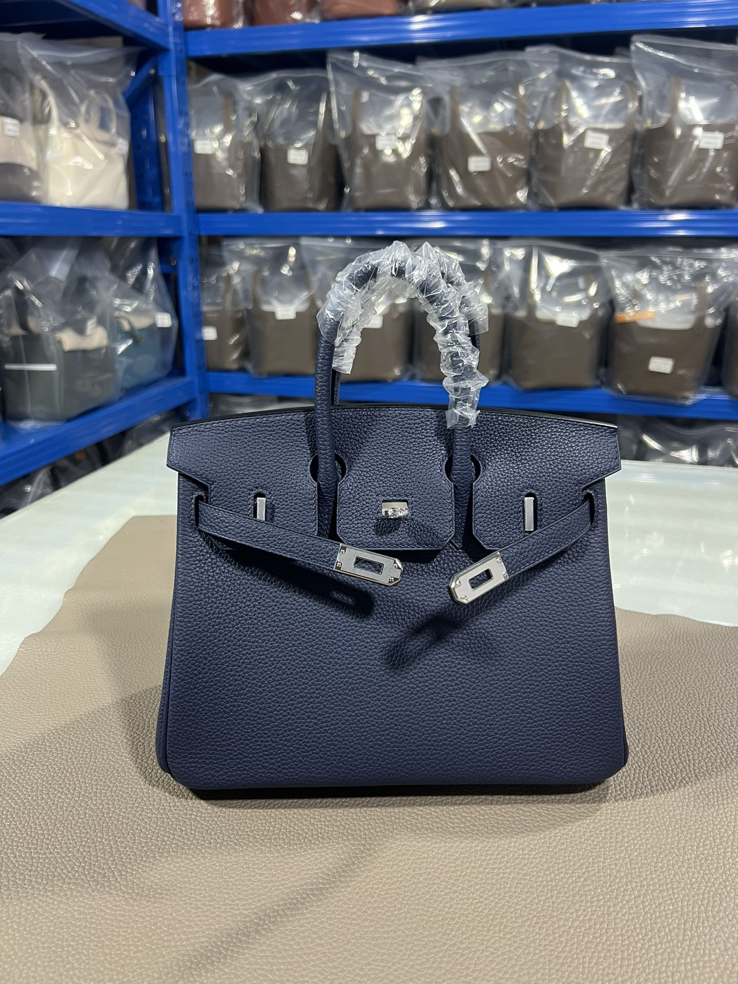[TOP] HERMES Birkin Togo Leather 25cm - Bleu Indigo & SHW