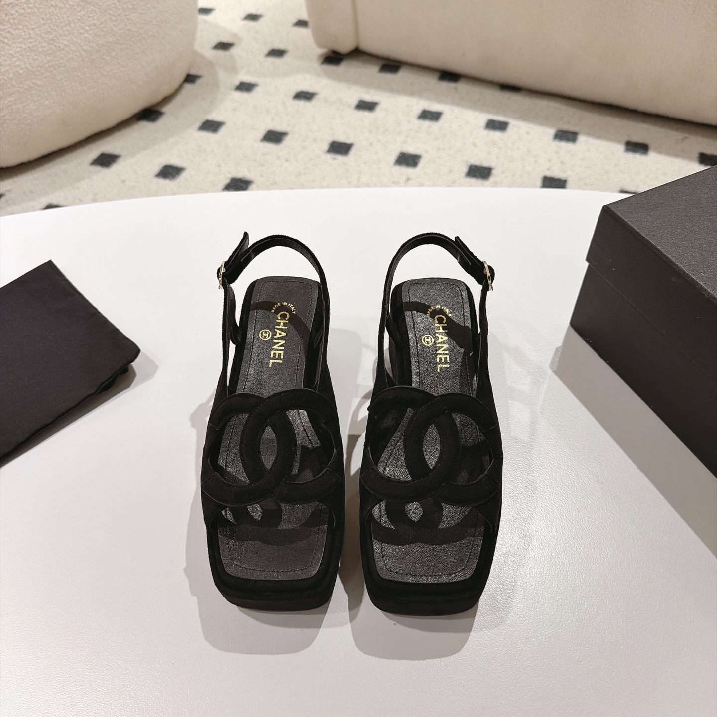 [TOP] CHANEL 7cm Thick Platform Wedge Sandals - Black - 711 Luxury