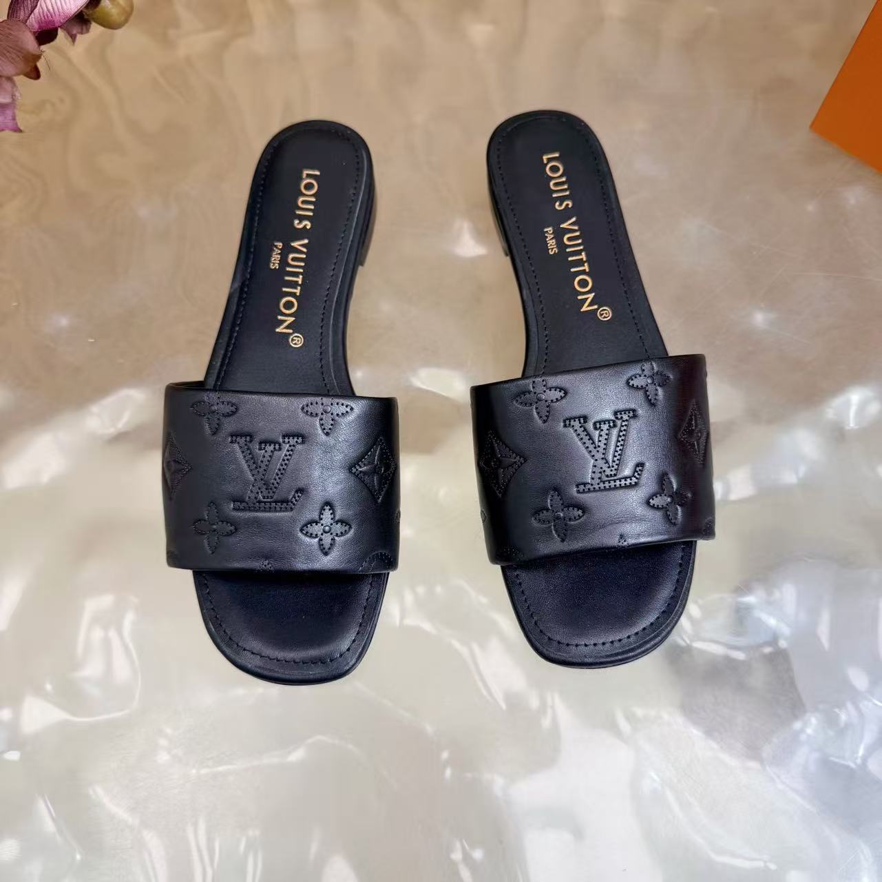 [TOP] Louis Vuitton LV  Sandals - Black - 711 Luxury