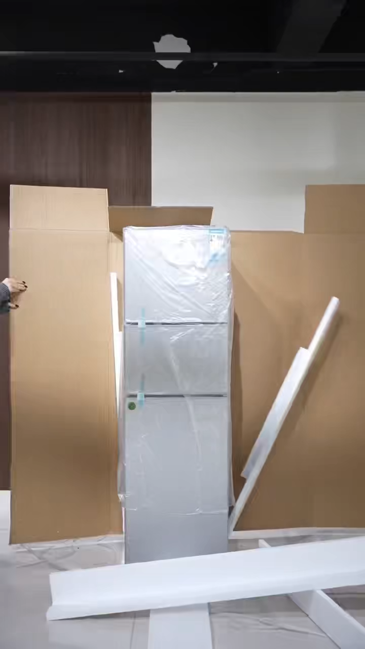 156L three-door refrigerator--0.4CBM