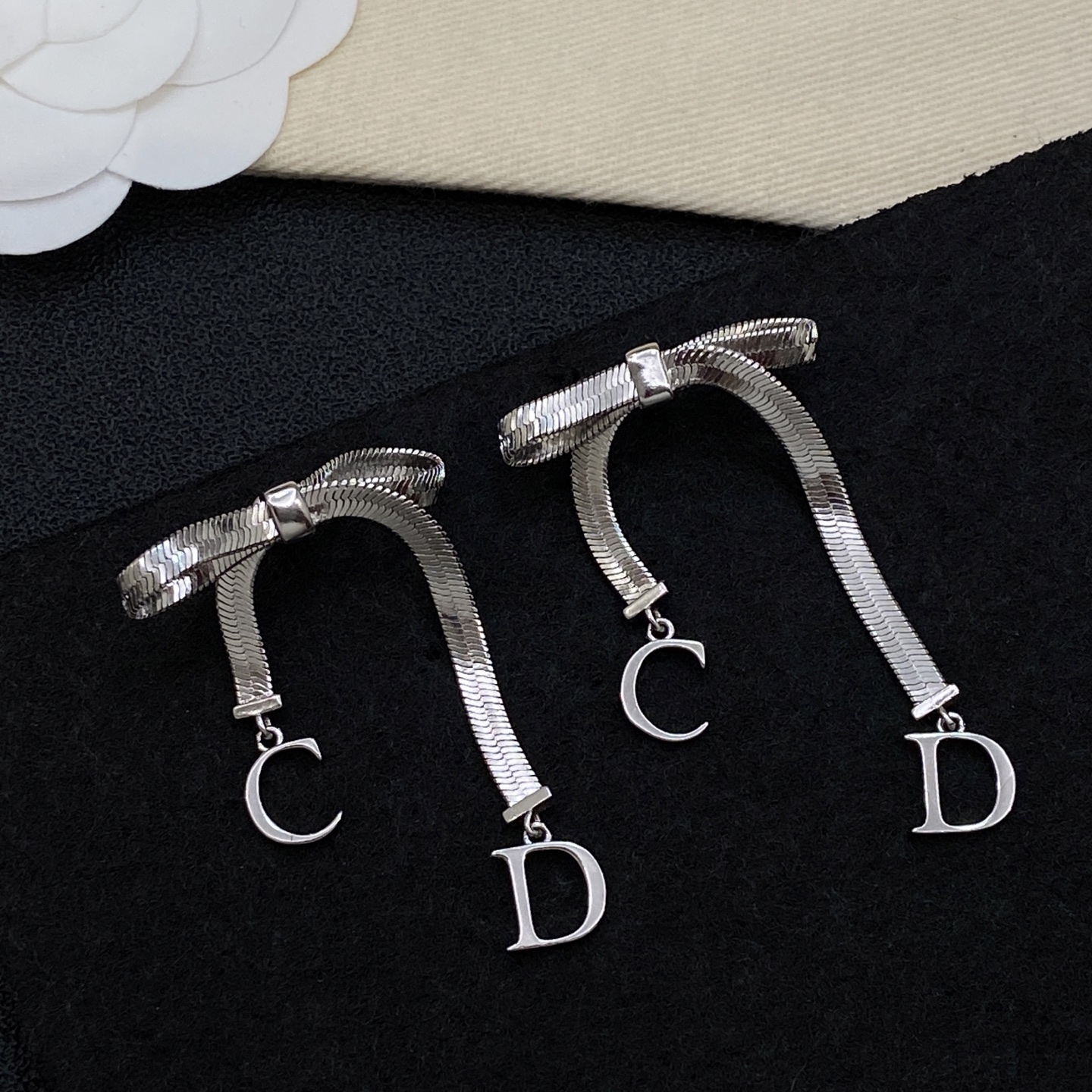 [TOP] Christian Dior Earrings - 2 Color - 711 Luxury