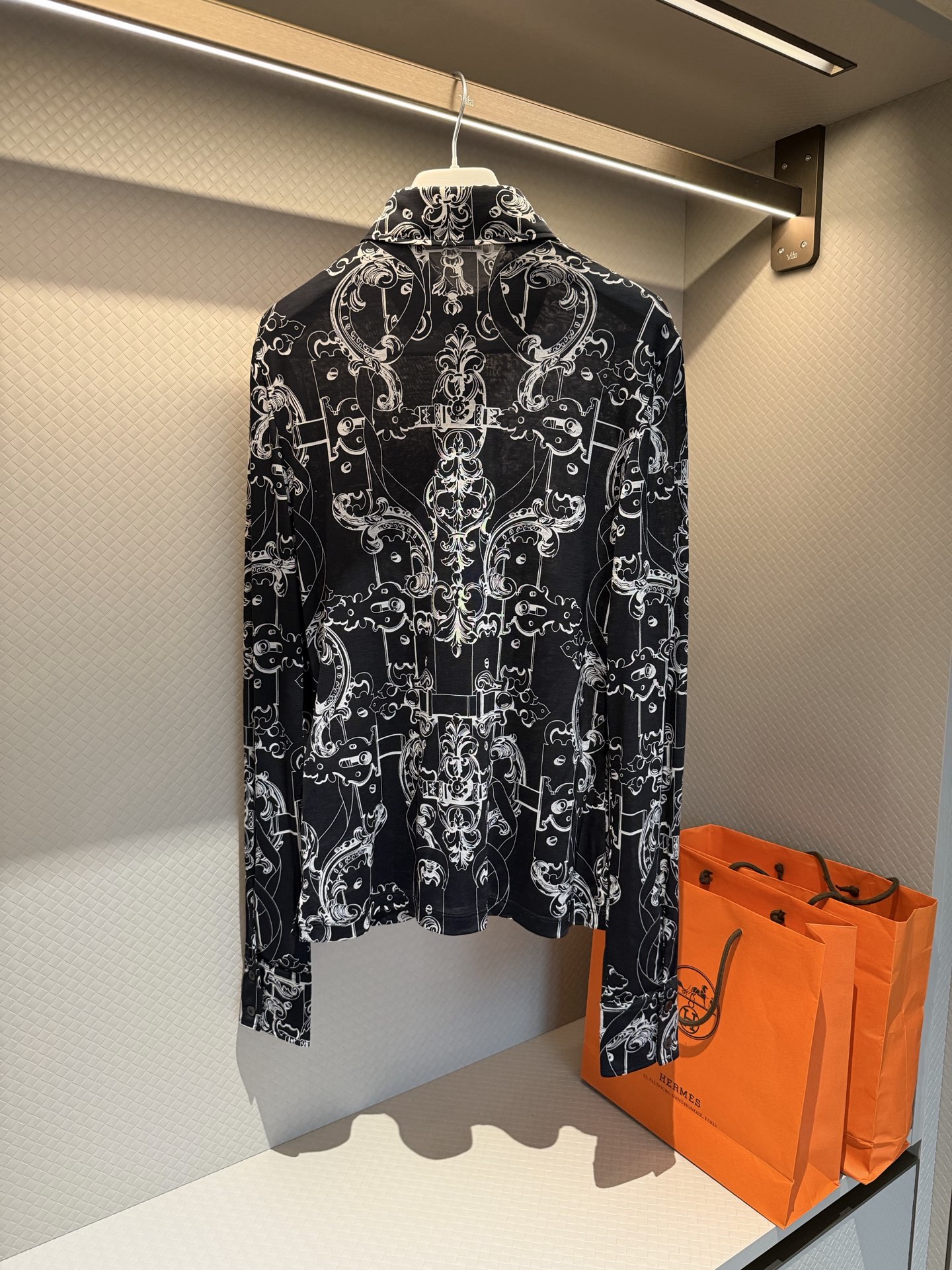 Designer Clothing Hermès Ferronnerie Remix fitted shirt #393296 View 2 | Nigo Office