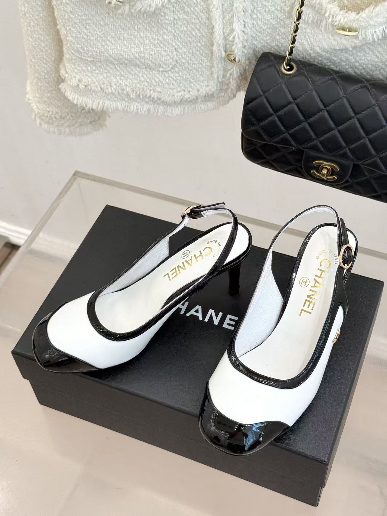 [TOP] CHANEL Height Heel Pumps - White - 711 Luxury