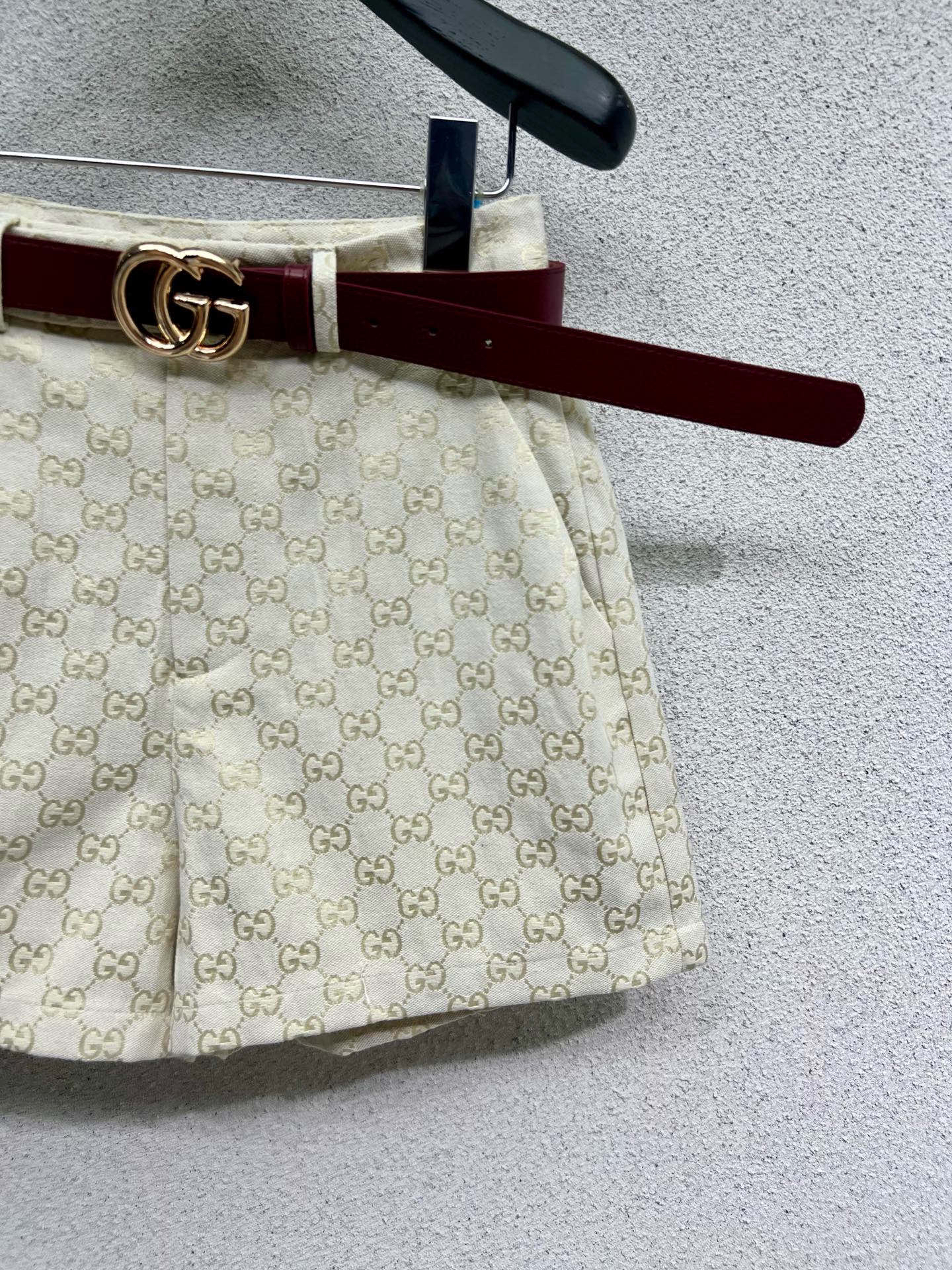 [TOP]GUCCI Shorts - Beige