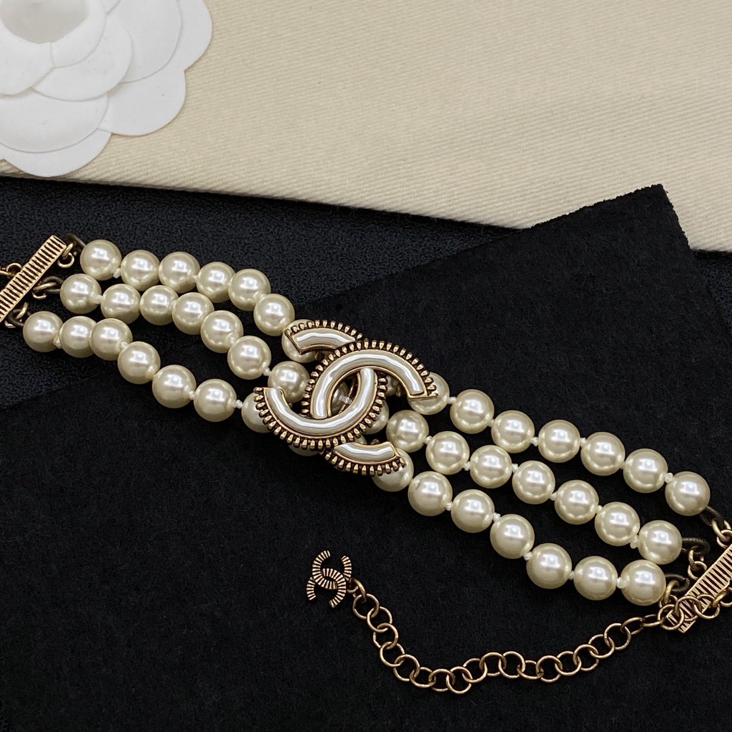 [TOP] CHANEL Bracelet - Gold - 711 Luxury