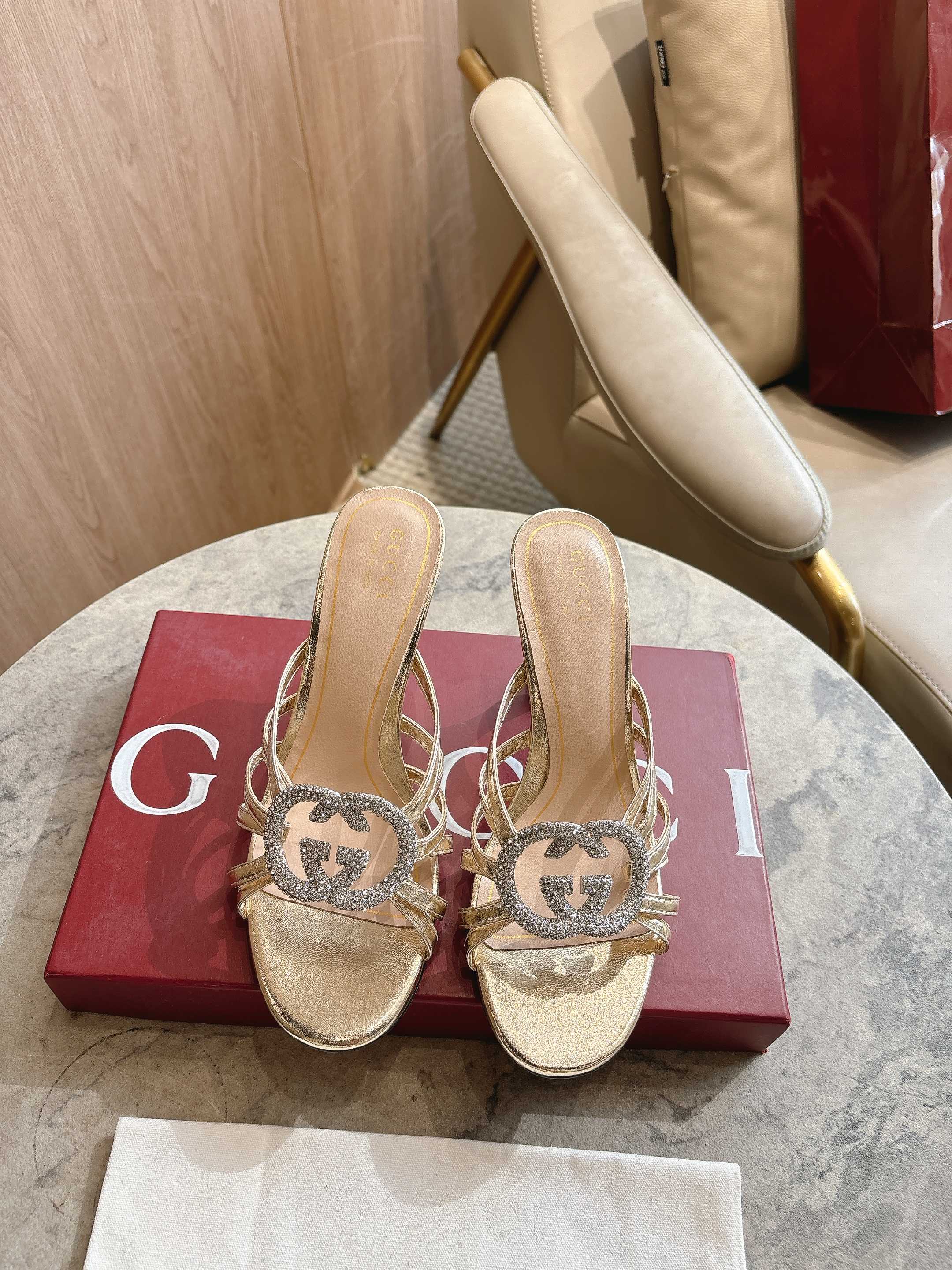 [TOP] GUCCI High-heeled Slippers - Gold - 711 Luxury