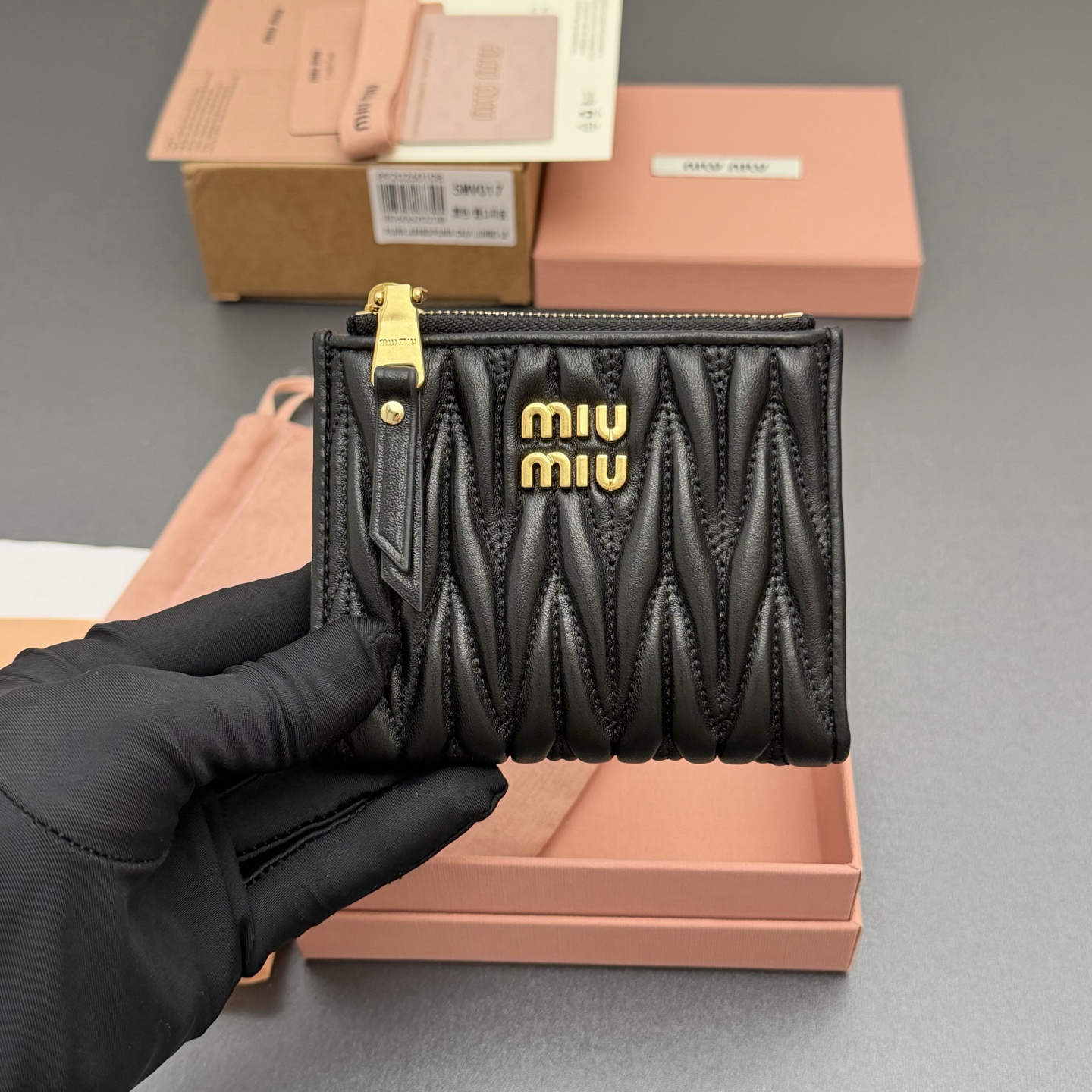 [TOP] Miu Miu  Wallet 11 x 9.2cm - Black