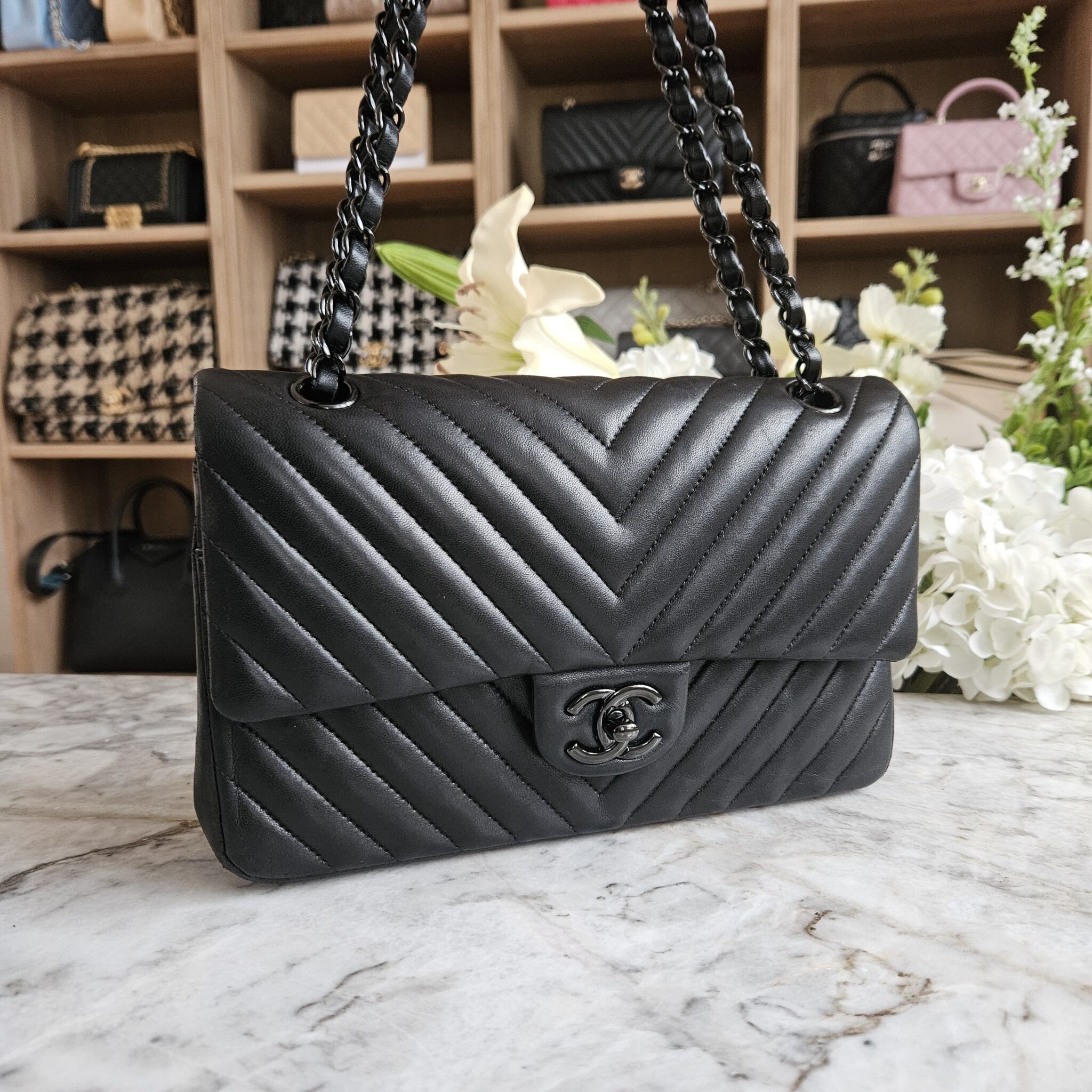 [TOP] CHANEL Classic Flap Bag 25cm –Black