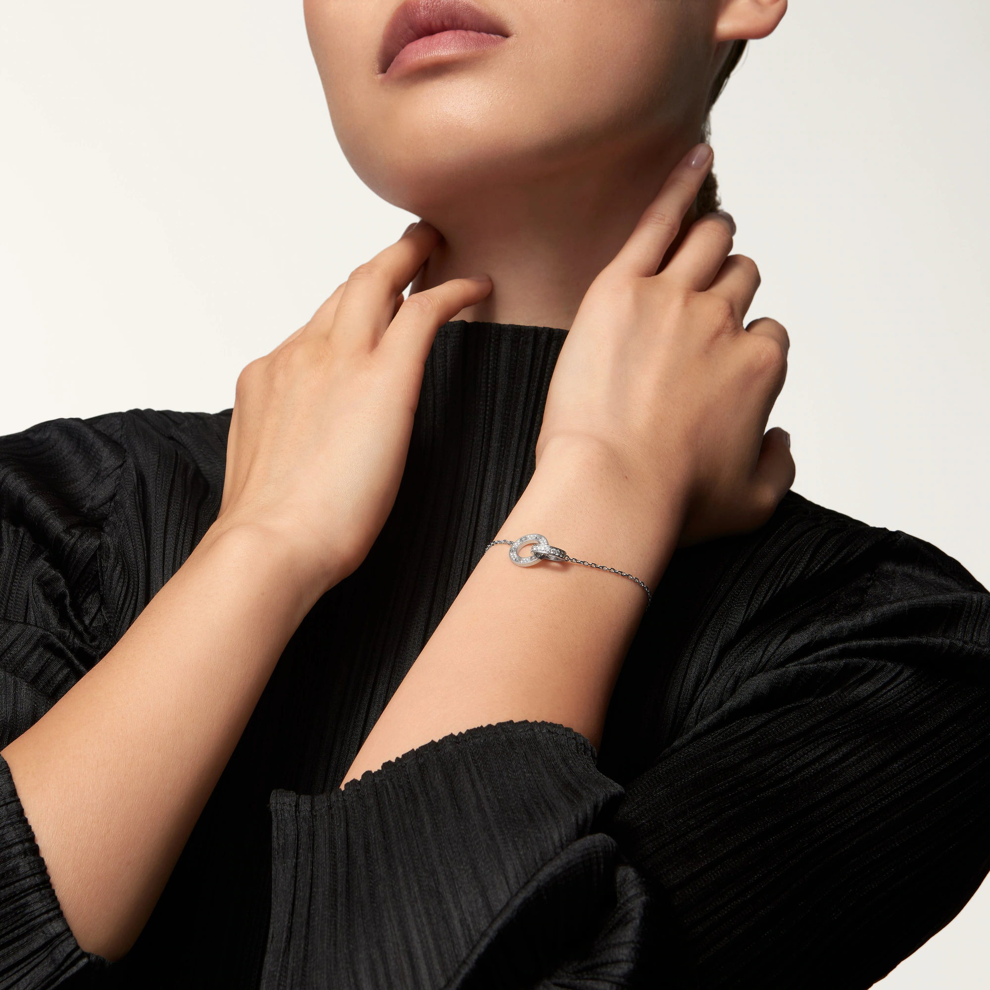 Carty Love Luna Loop Bracelet, White Gold, Paved