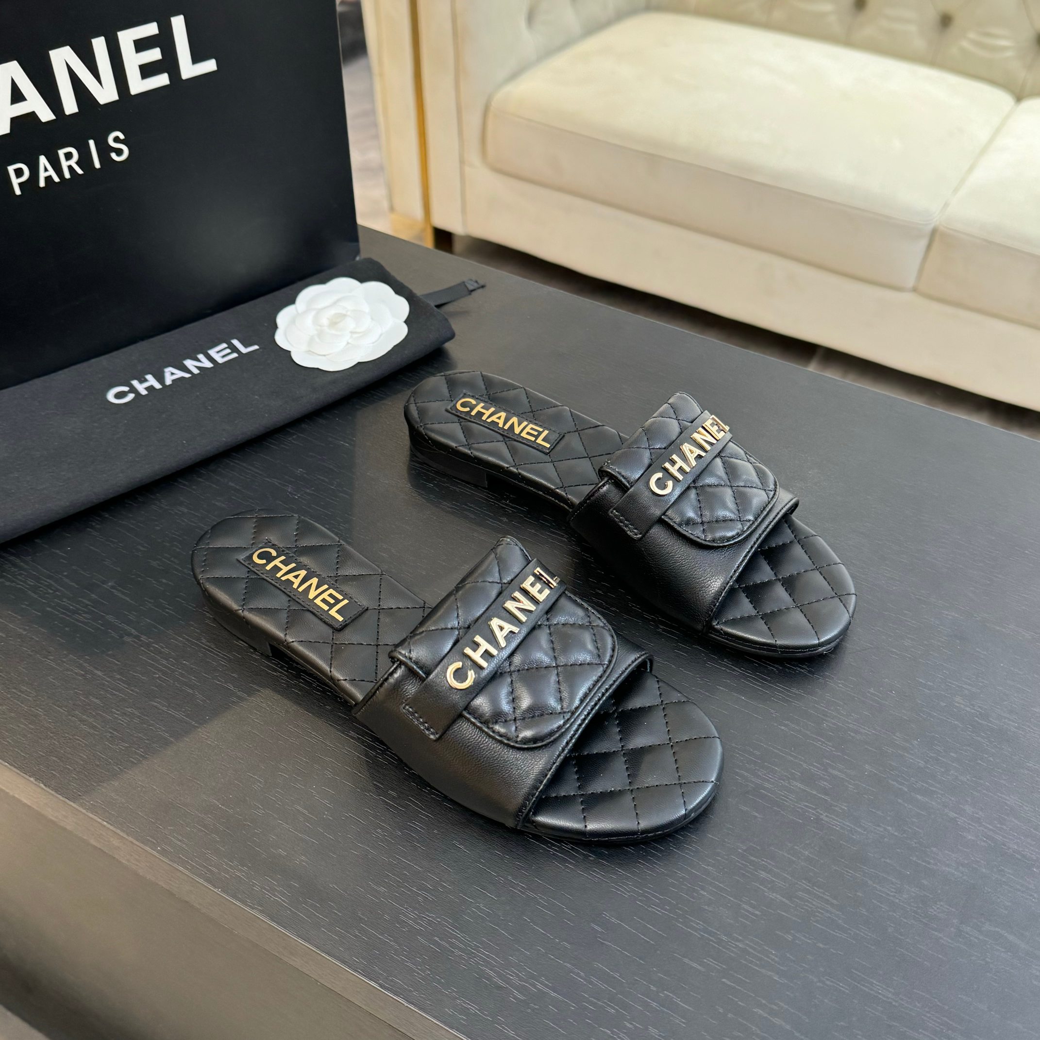 [TOP] CHANEL Slippers - Black - 711 Luxury