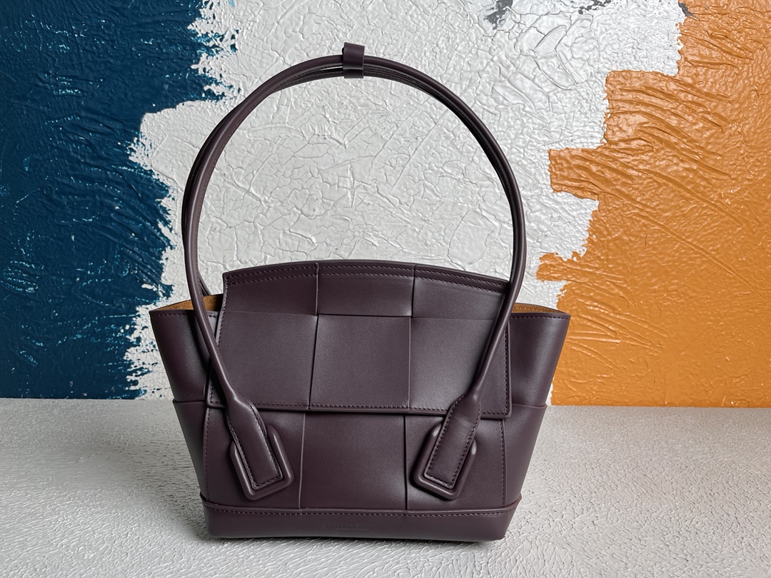 [TOP] Bottega Veneta BV Arco Bag Cowhide 33*22*9cm - Dark Purple - 711 Luxury