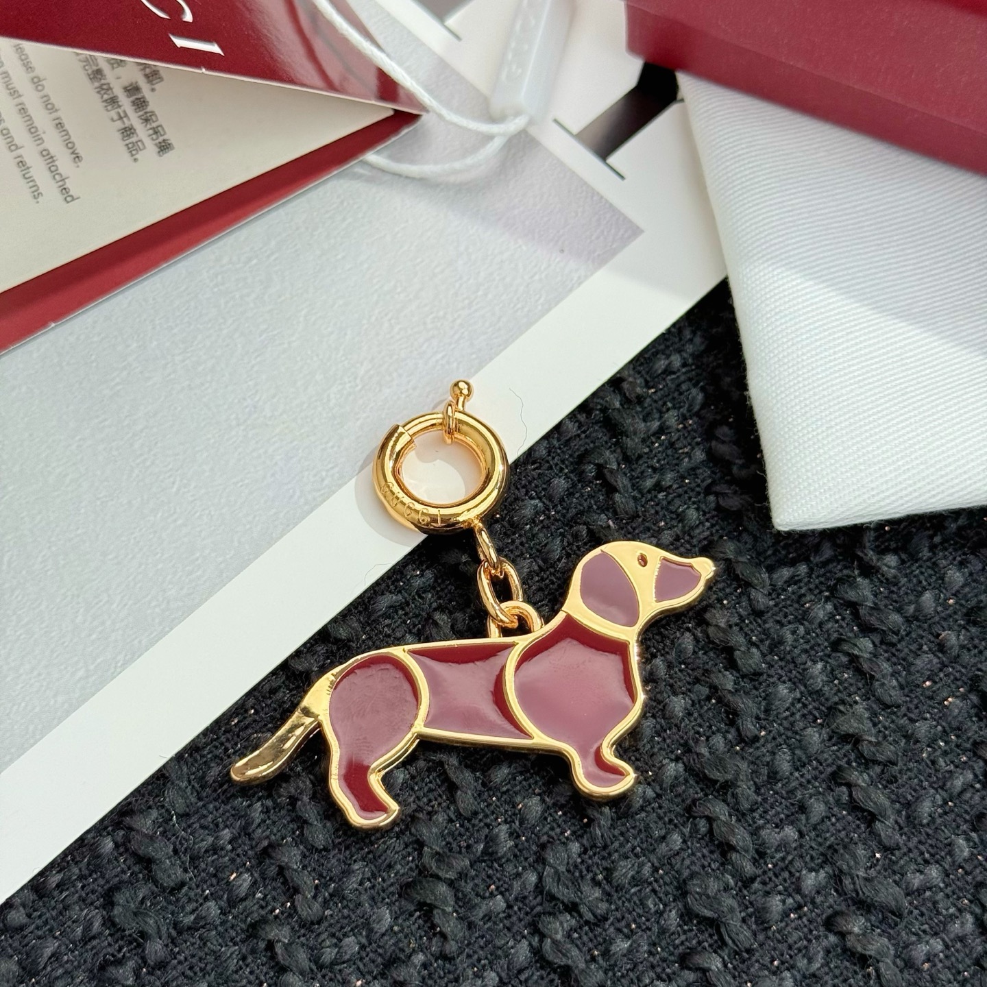 [TOP] GUCCI Dog Key Chain  - Gold
