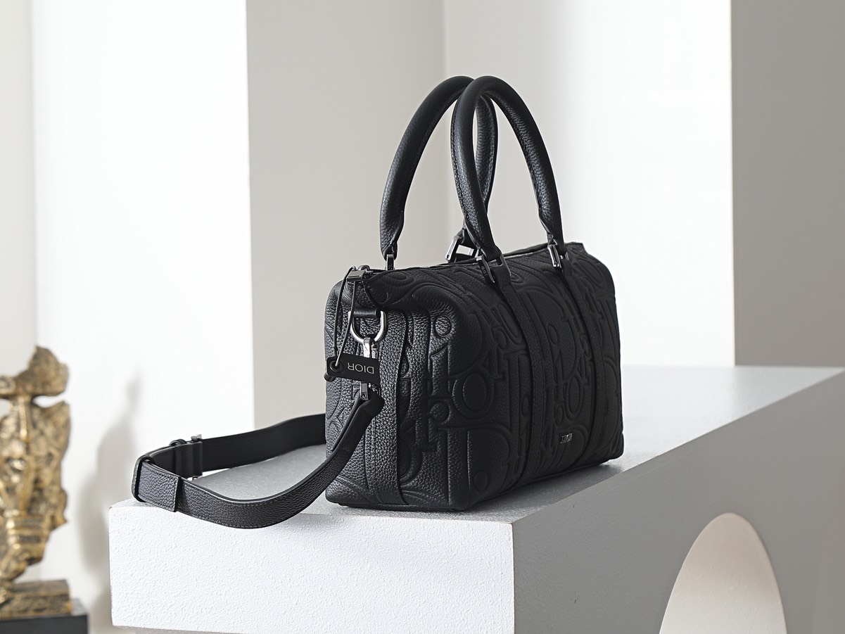 [TOP] Christian Dior Men's Dior Gravity Bag 31 x 18 x 12 cm - Black - 711 Luxury